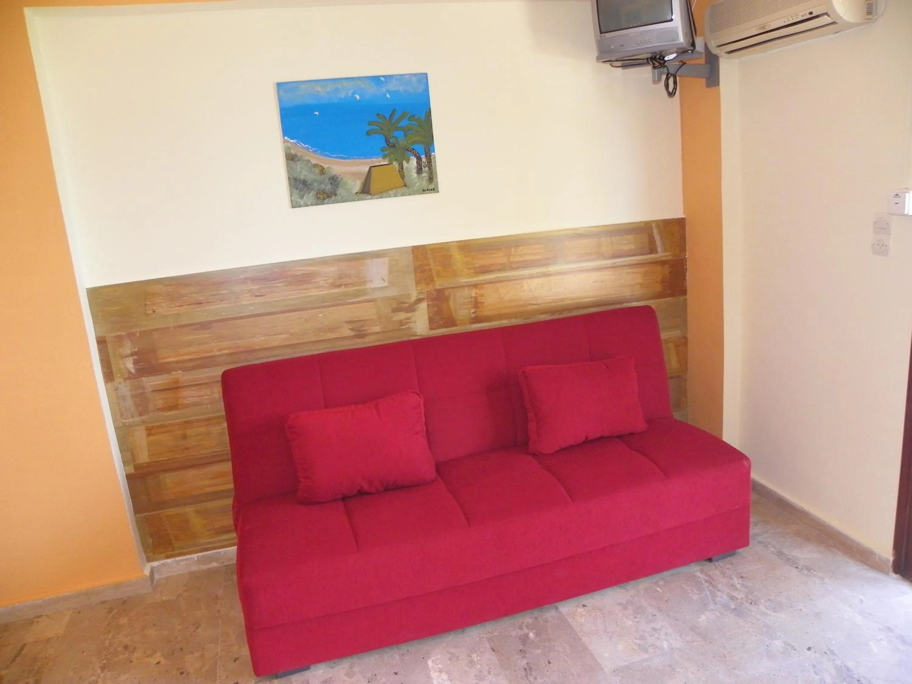 Seating area in Mirabelle Hotel