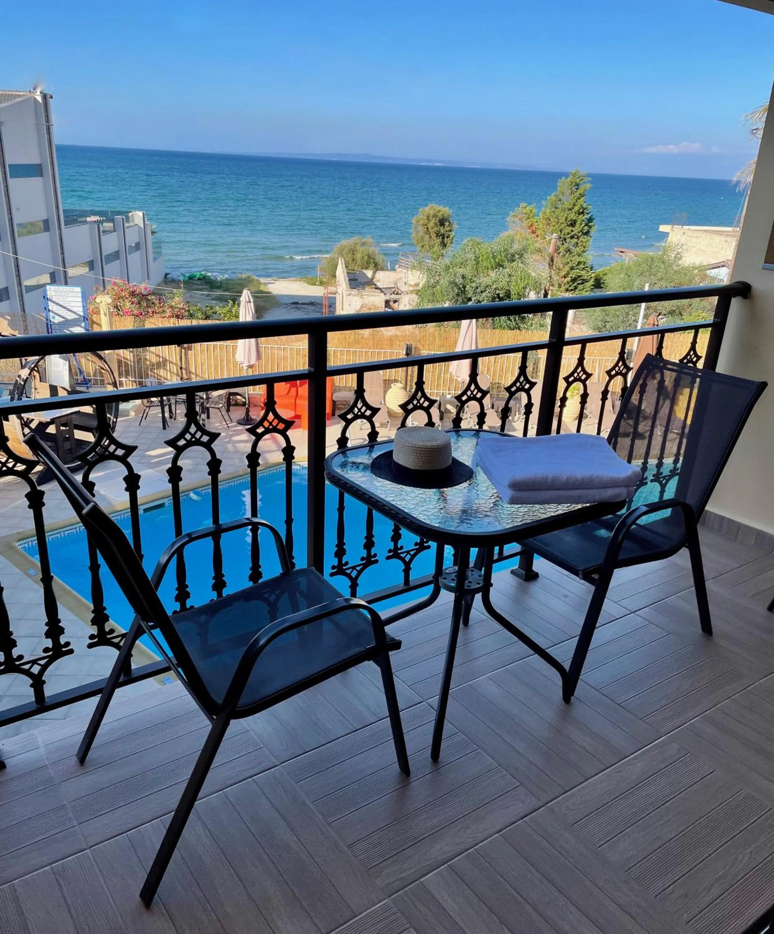 Balcony/Terrace in Mirabelle Hotel
