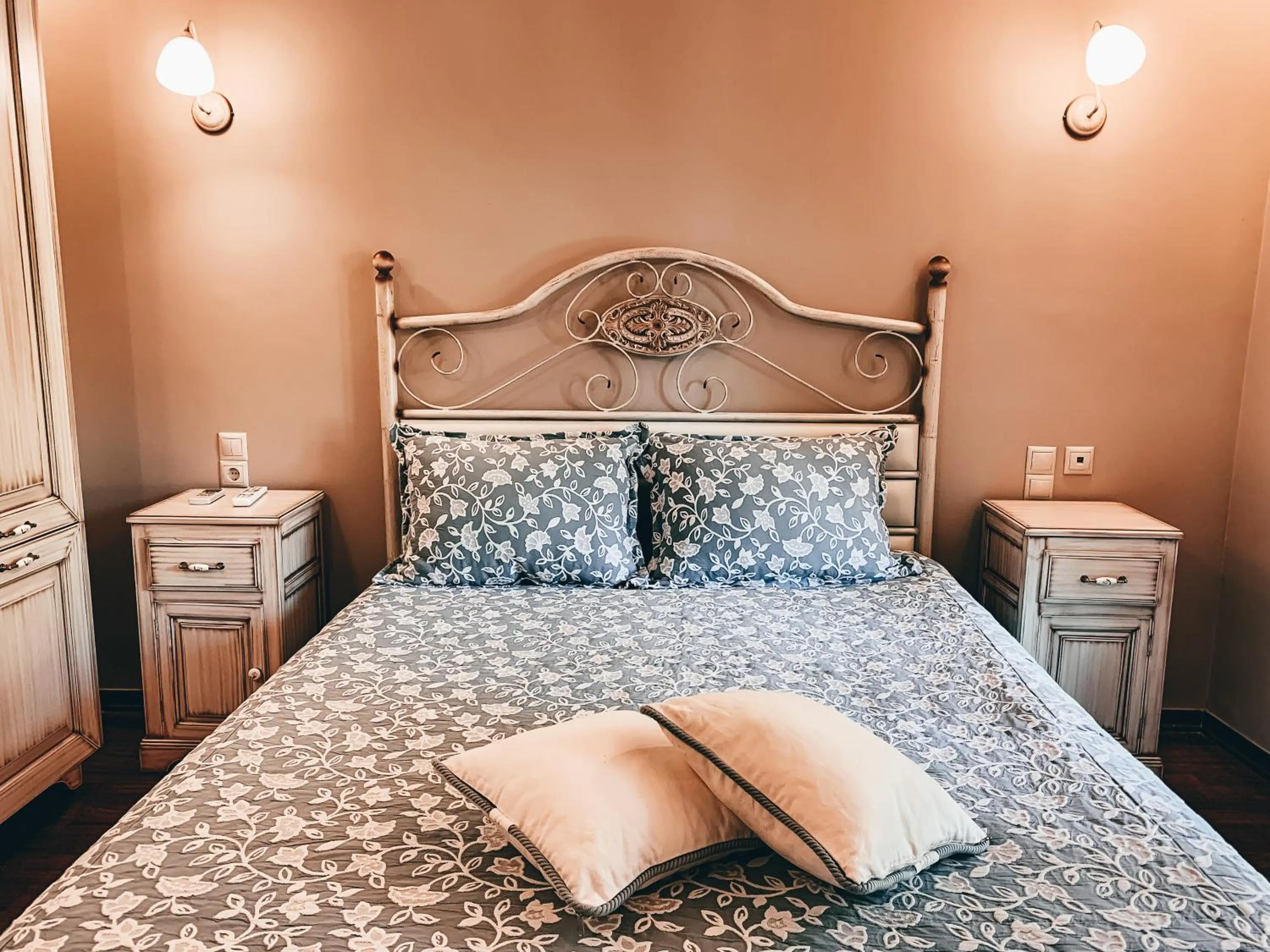 Bed in Elena Guesthouse