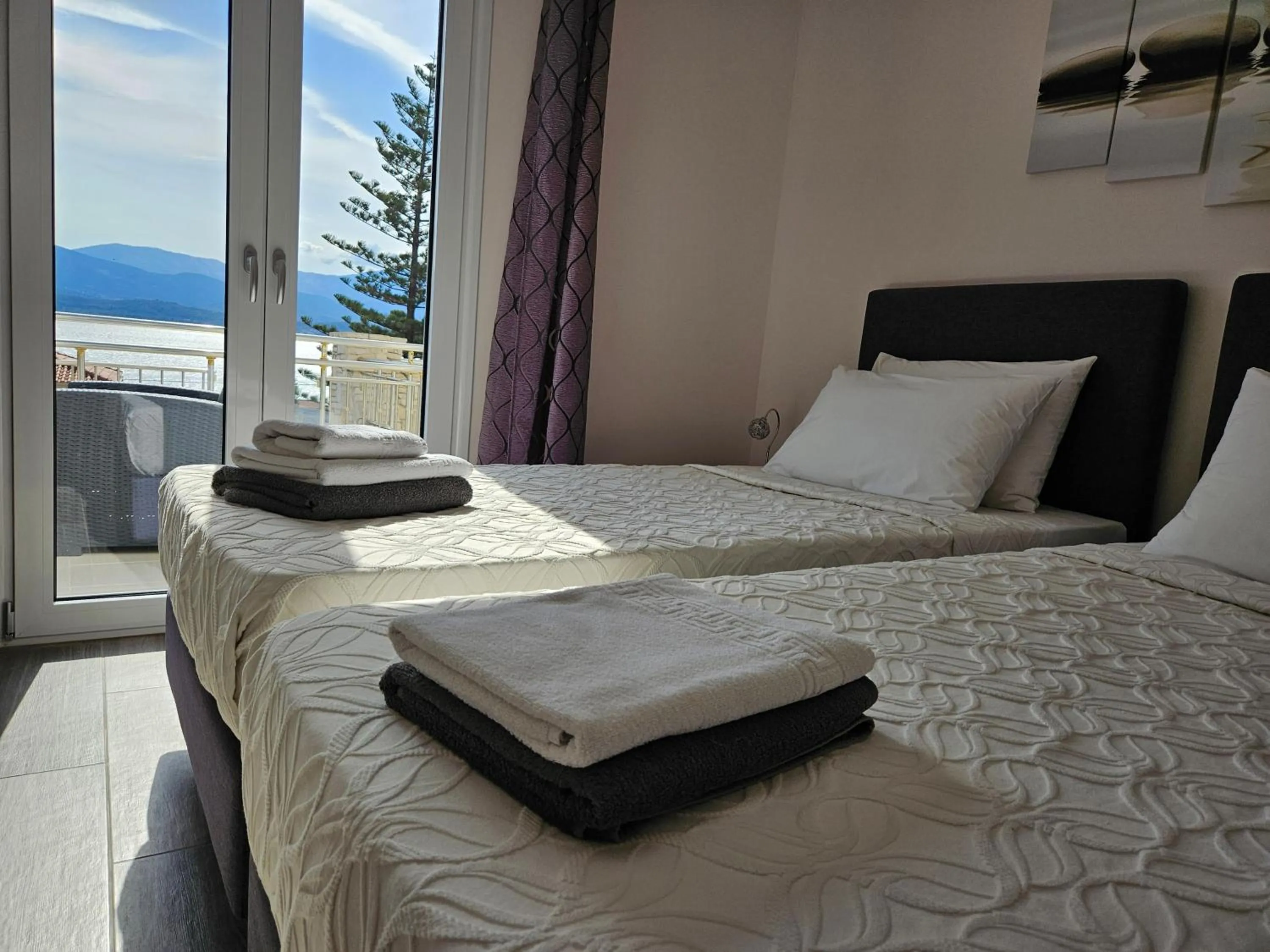 Bed in Diwani Luxury Villas