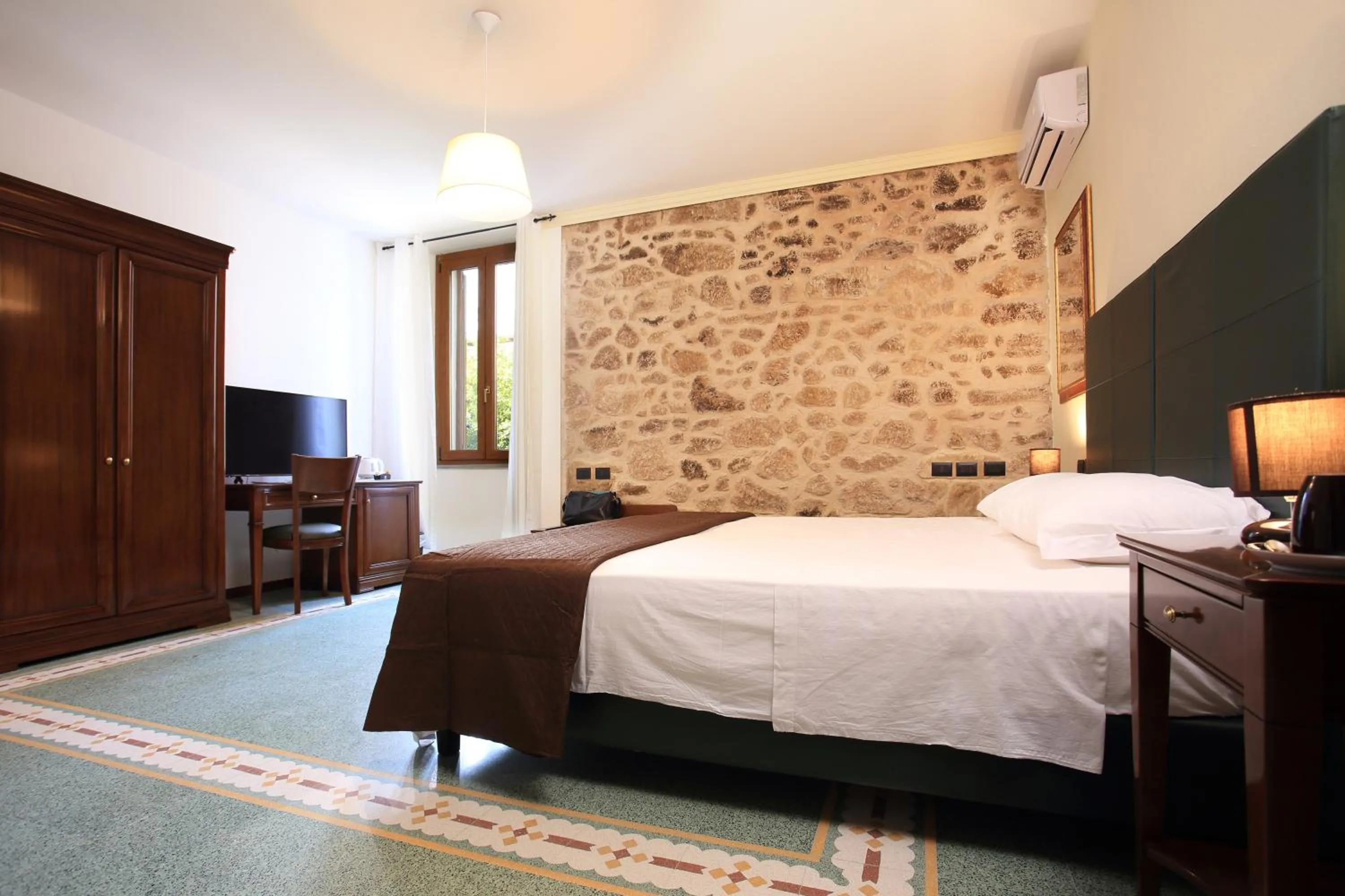 Photo of the whole room, Bed in Bienestar - Maison de Charme