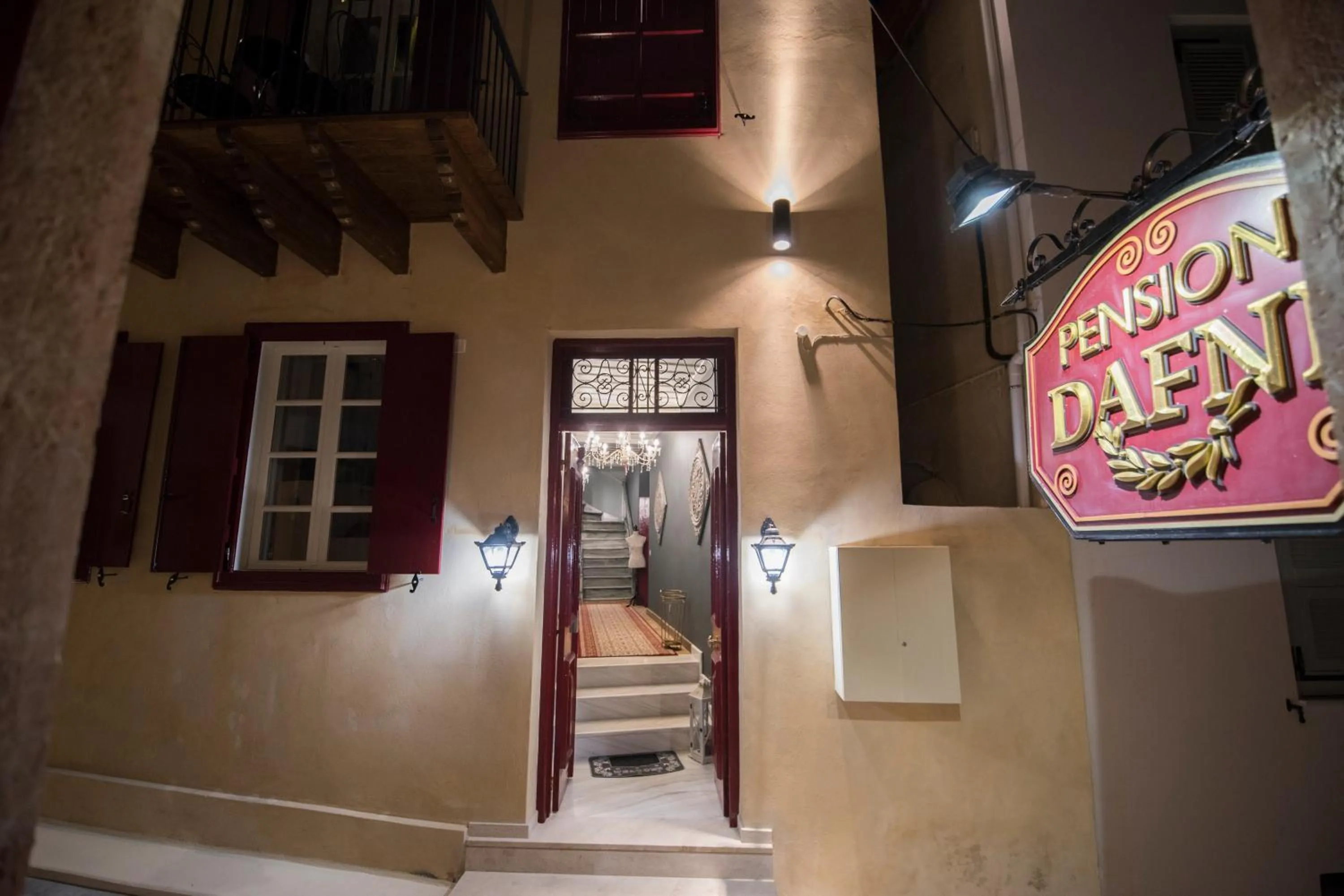 Facade/entrance in Pension Dafni