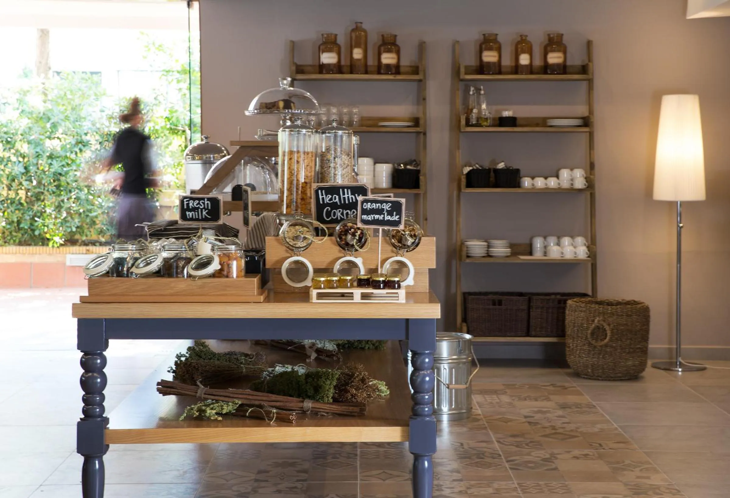 Buffet breakfast in Blazer Suites Hotel