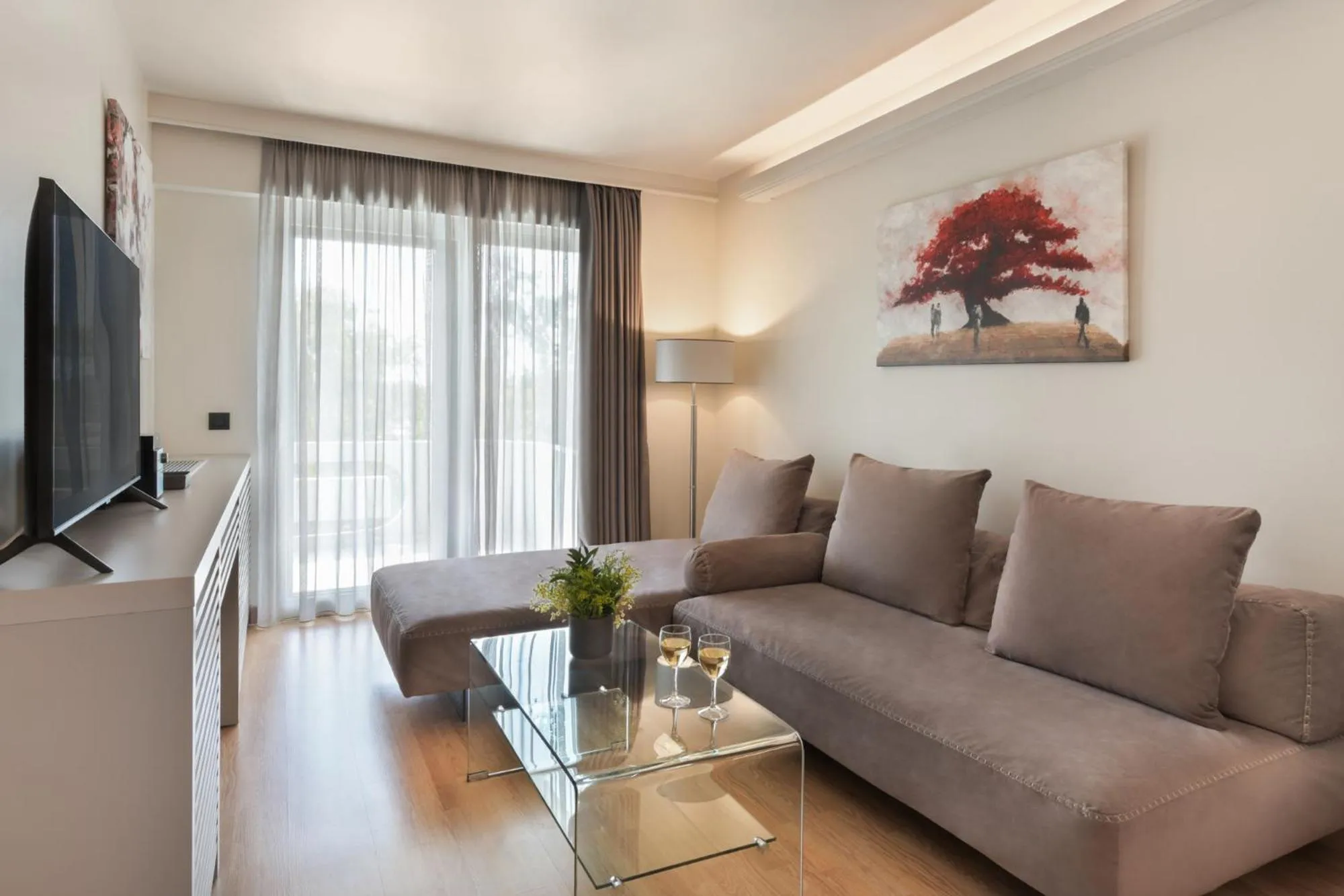 Living room in Blazer Suites Hotel