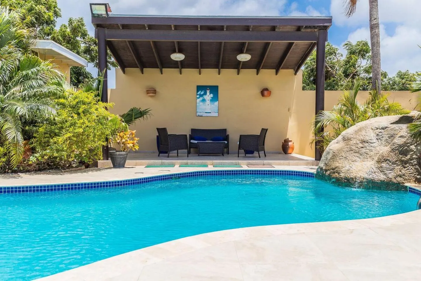 Pool view in Juanedu Suites