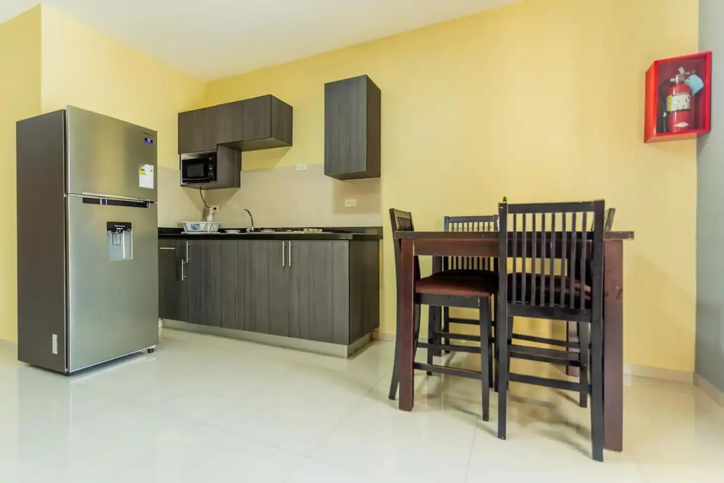 Kitchen or kitchenette in Juanedu Suites