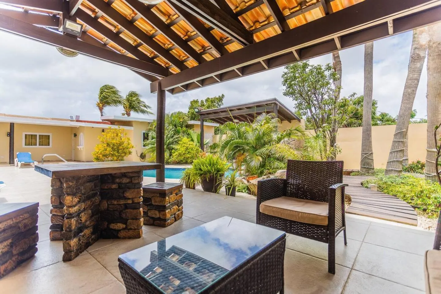 Patio in Juanedu Suites