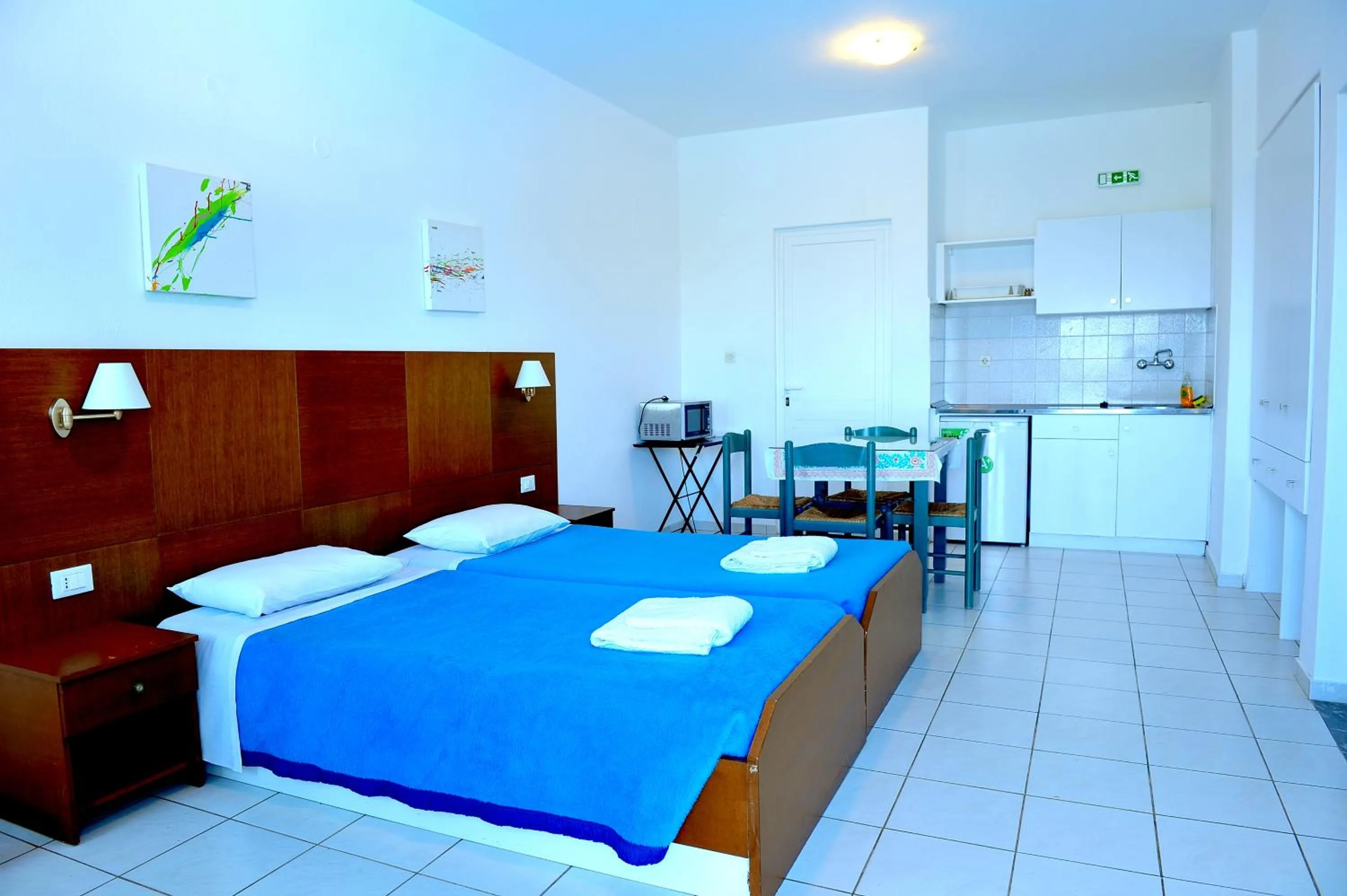 Bed in Mirabella Apartments