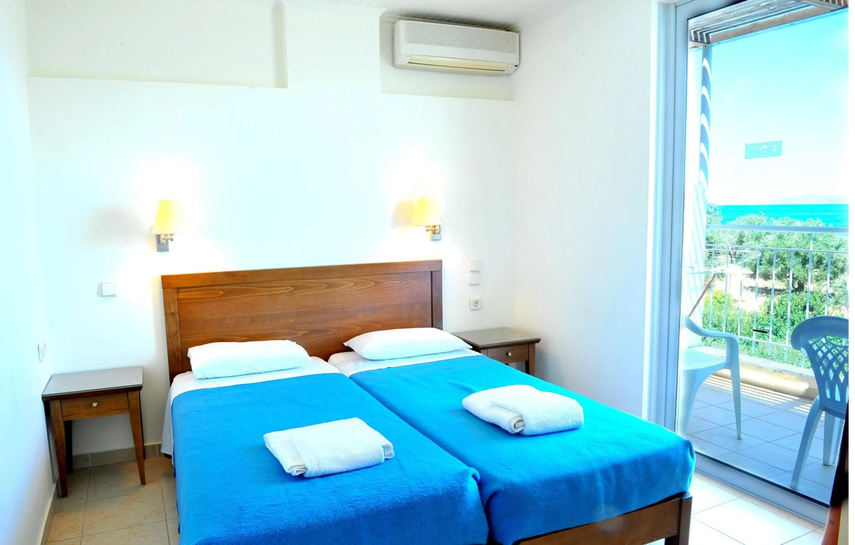 Bedroom, Bed in Mirabella Apartments