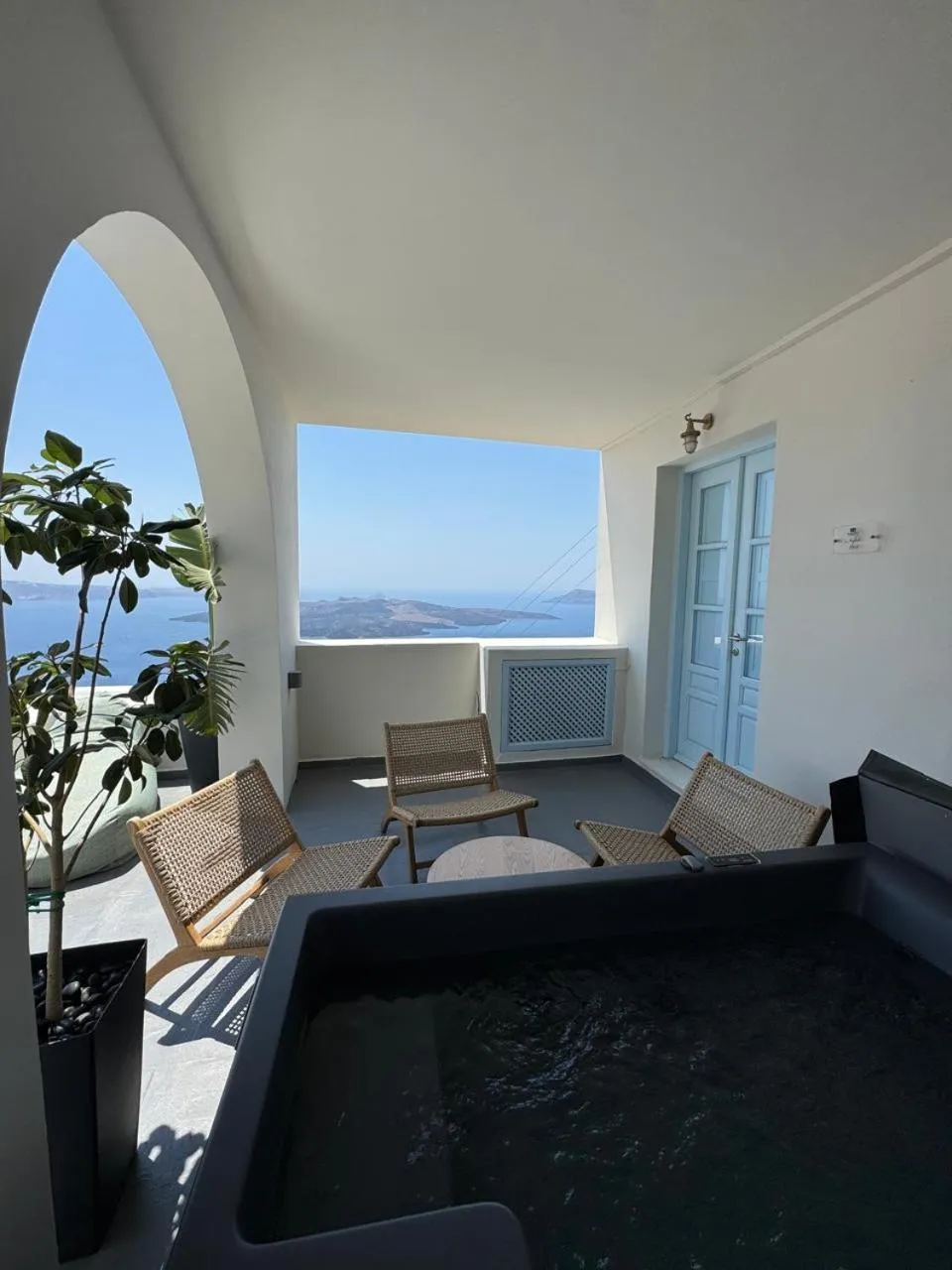 Natural landscape in Kastro Suites