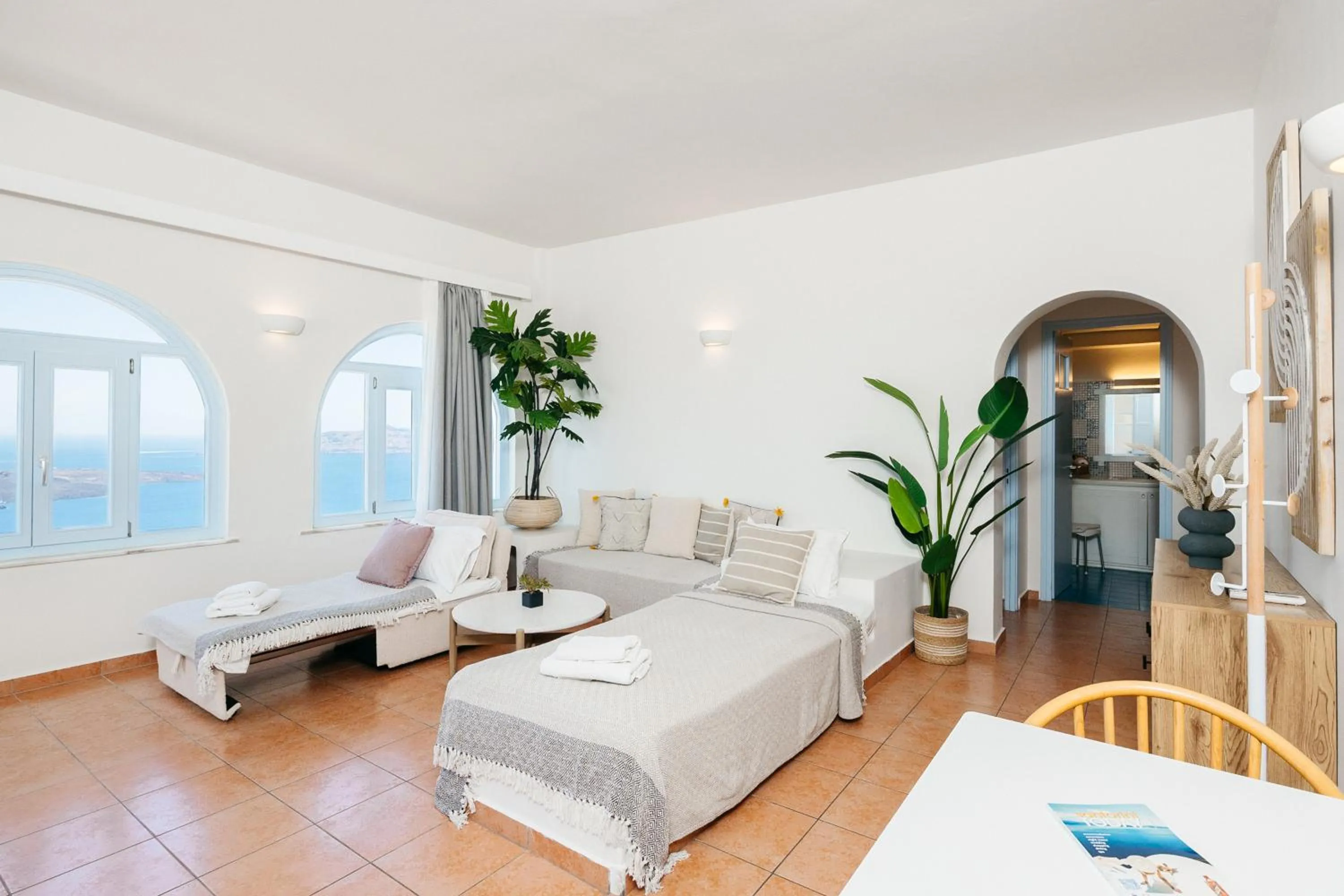 Bed in Kastro Suites