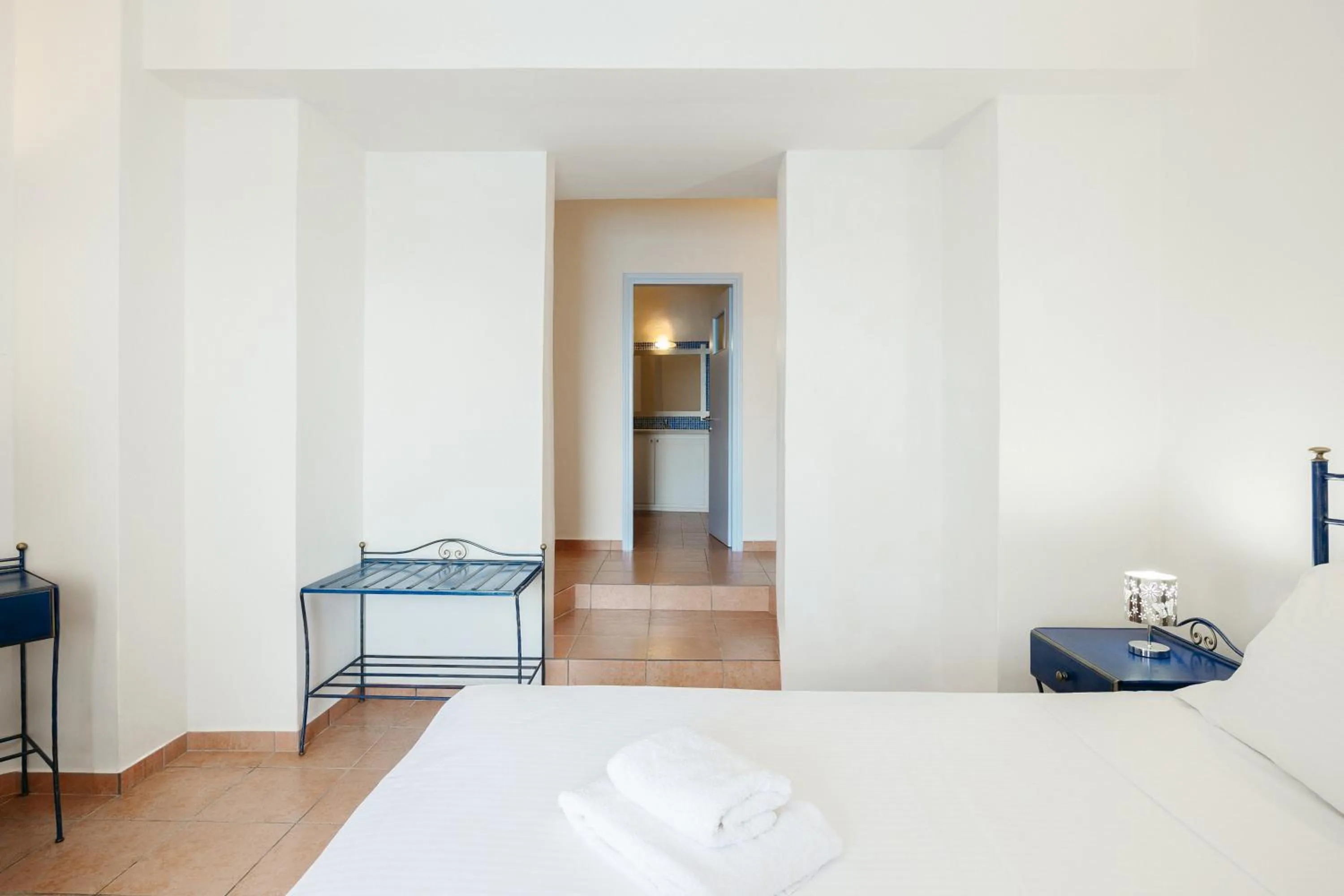 Bed in Kastro Suites