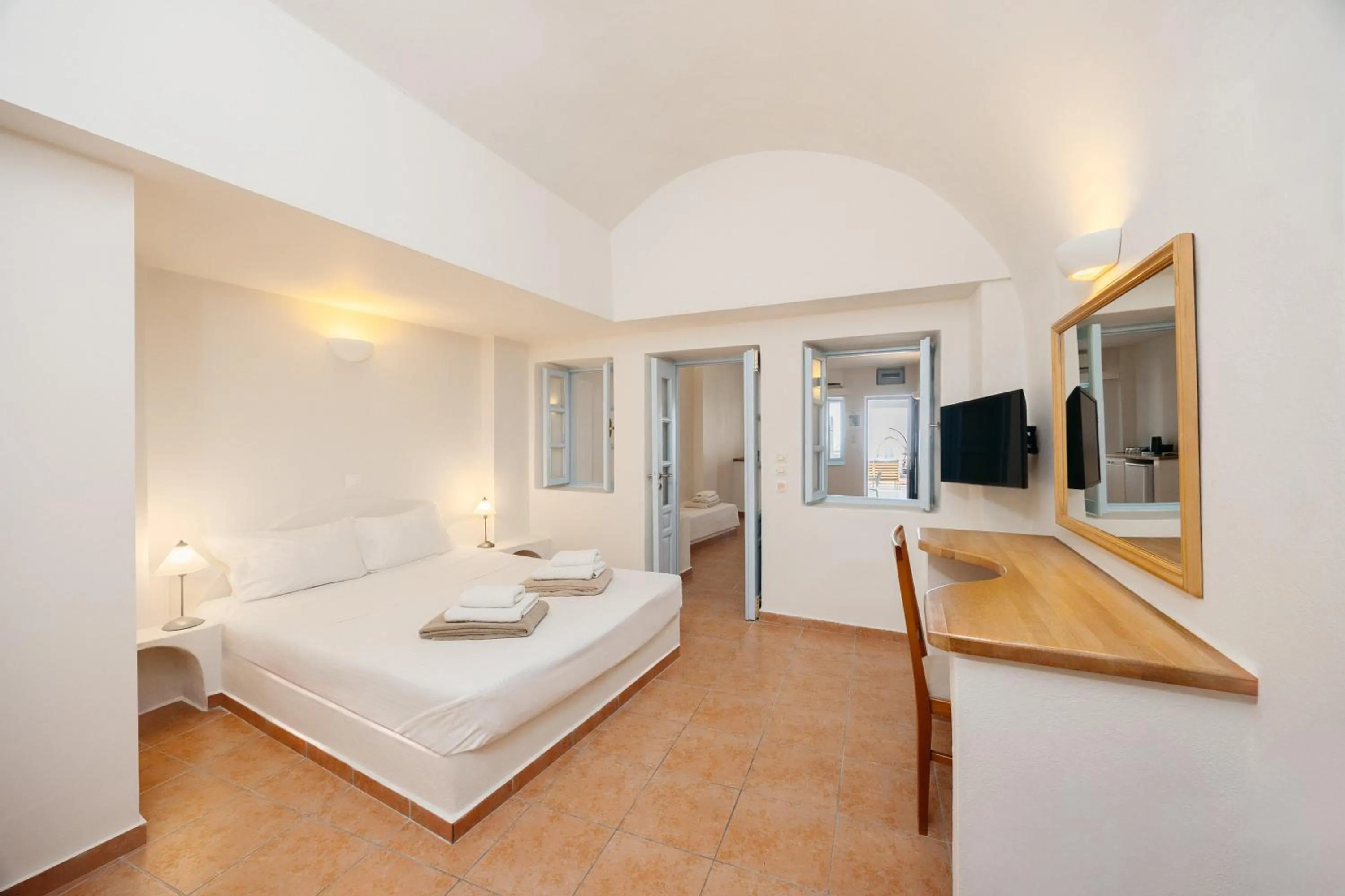 Bedroom, Bed in Kastro Suites