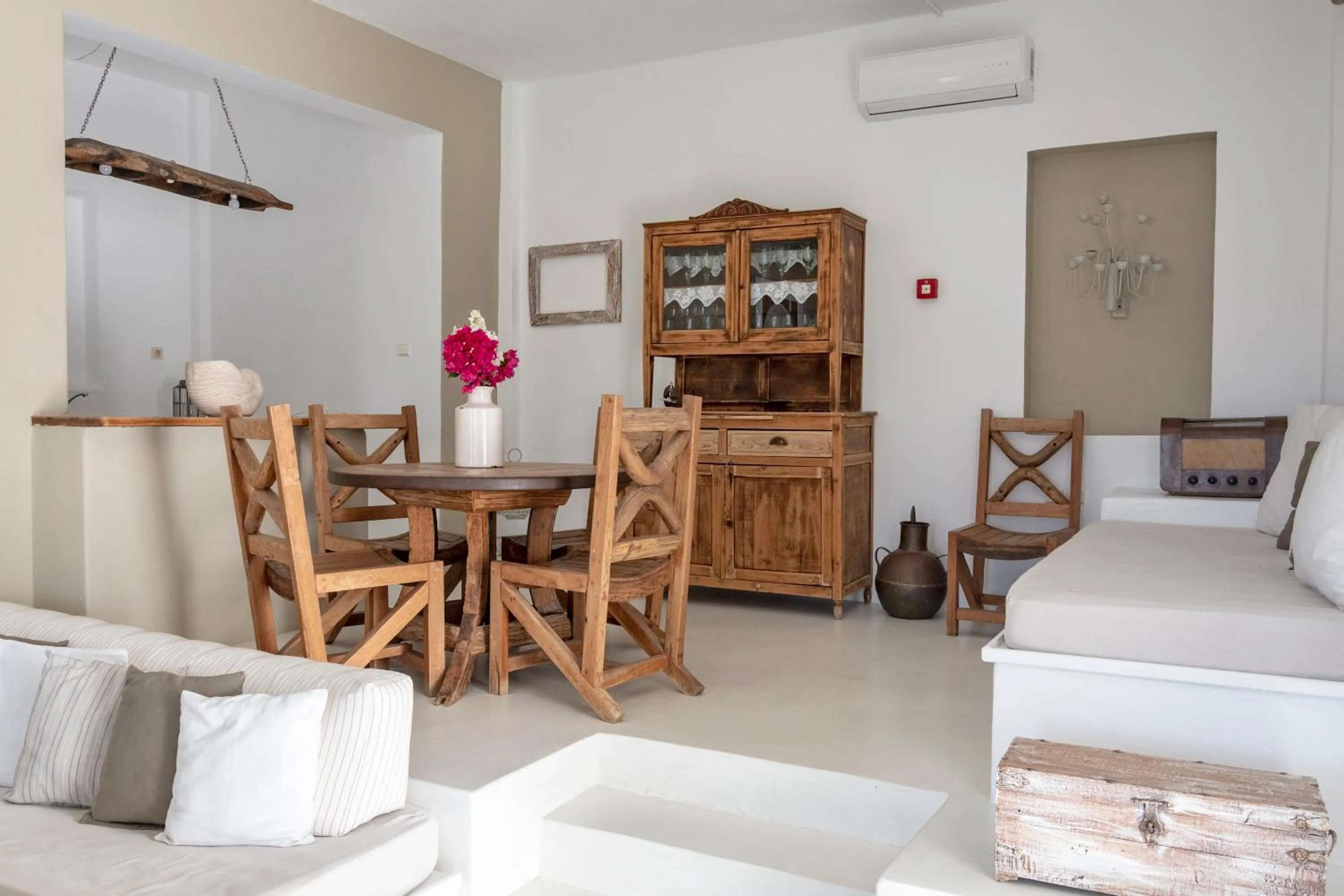 Bed in Anemoi Resort