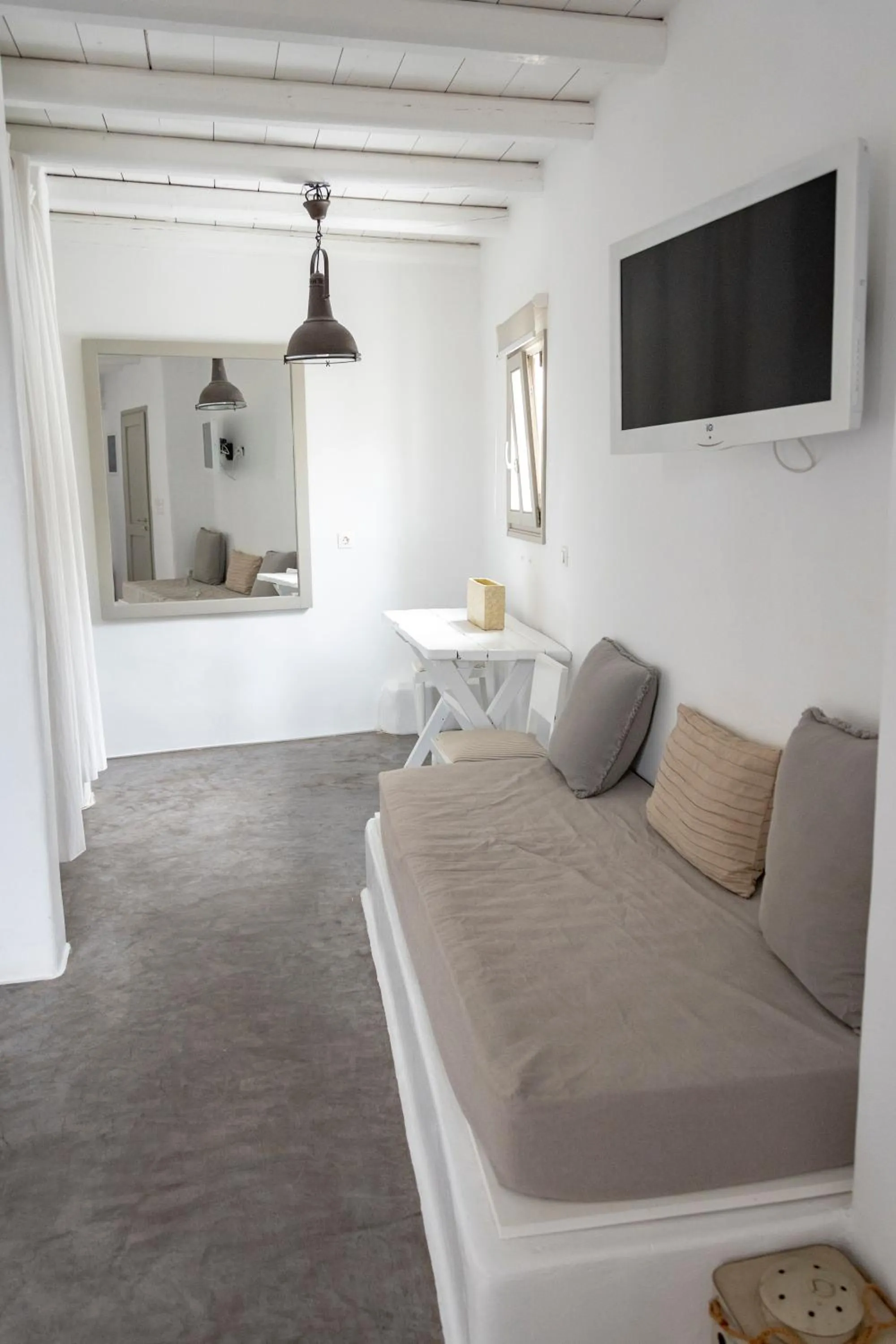 Bed in Anemoi Resort