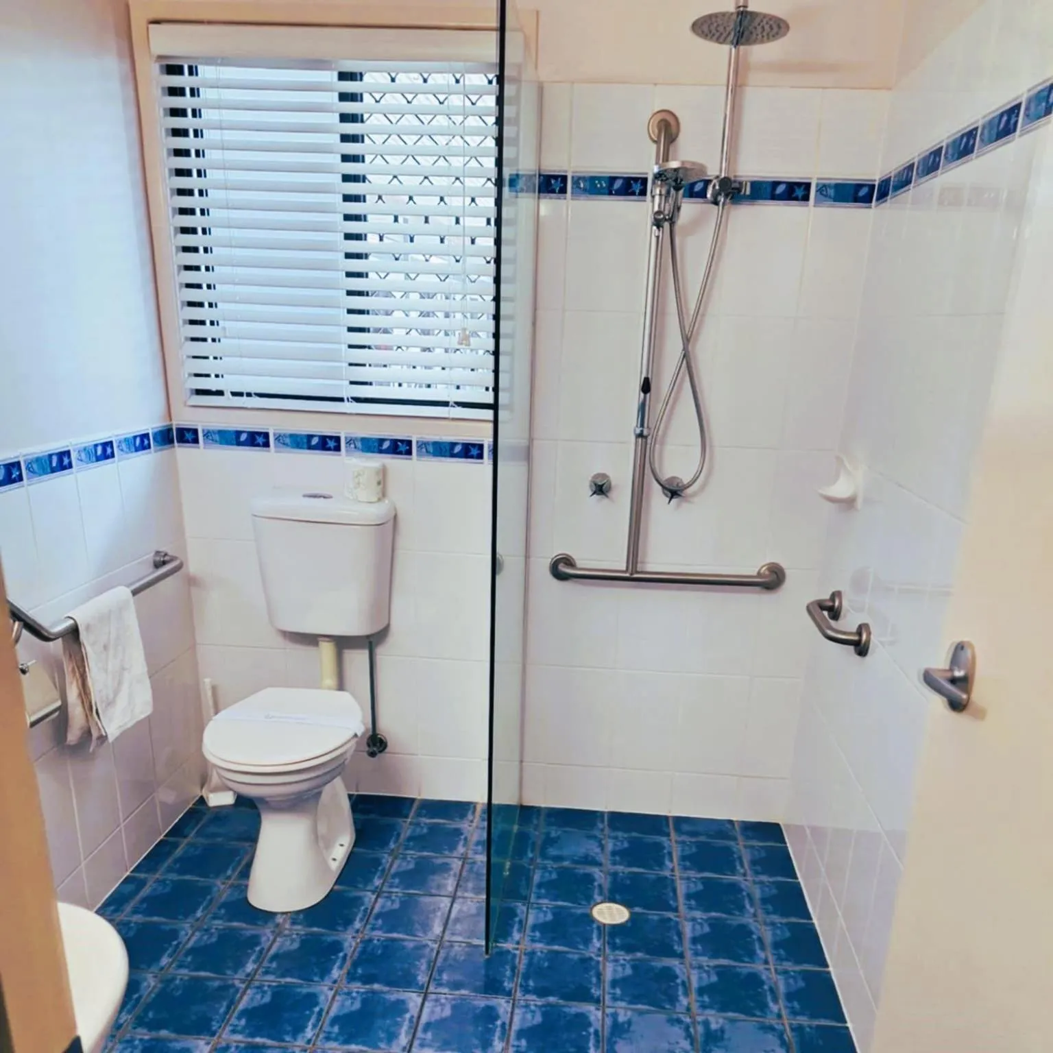 Facility for disabled guests in Central Studio Accommodation