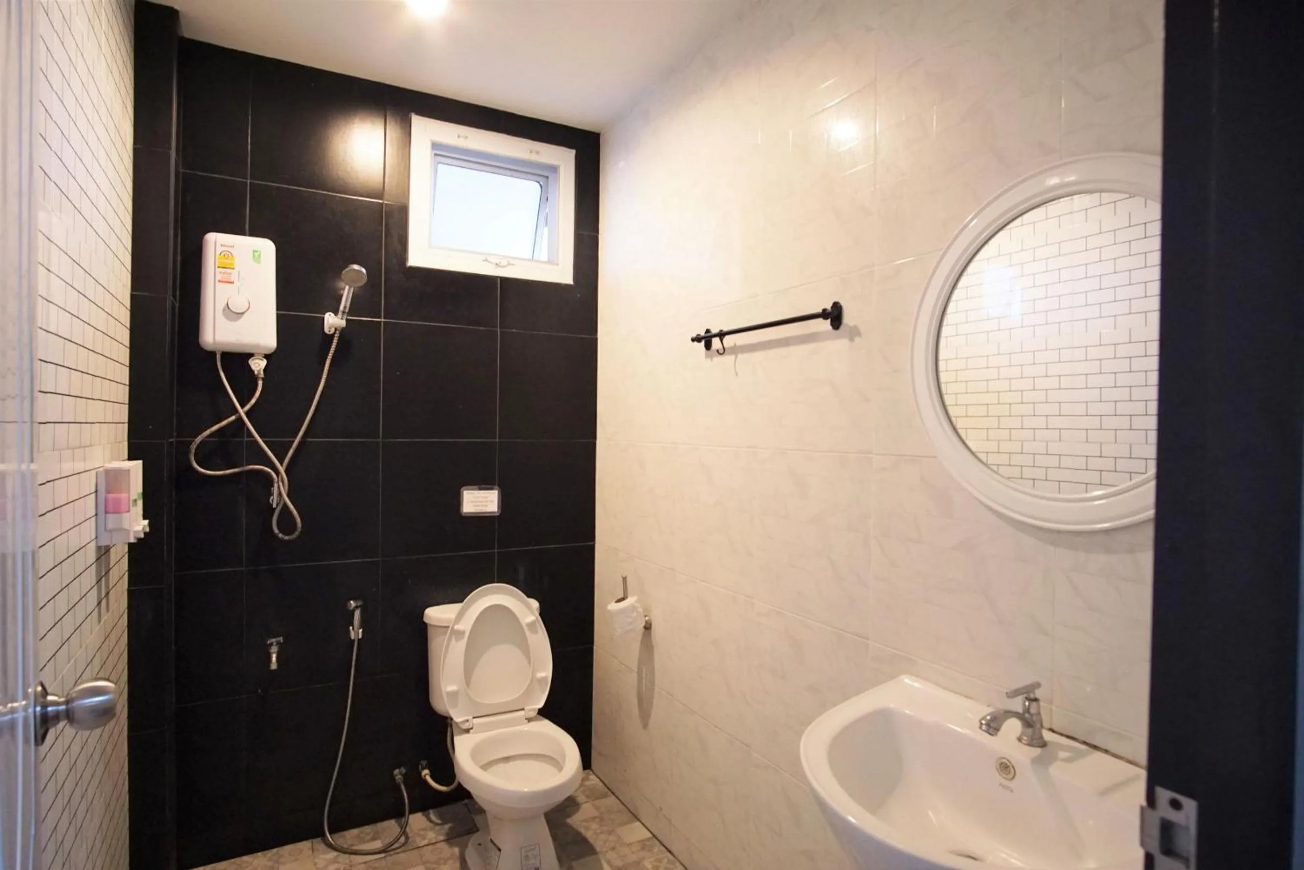 Bathroom in Maerim Villa&Pool