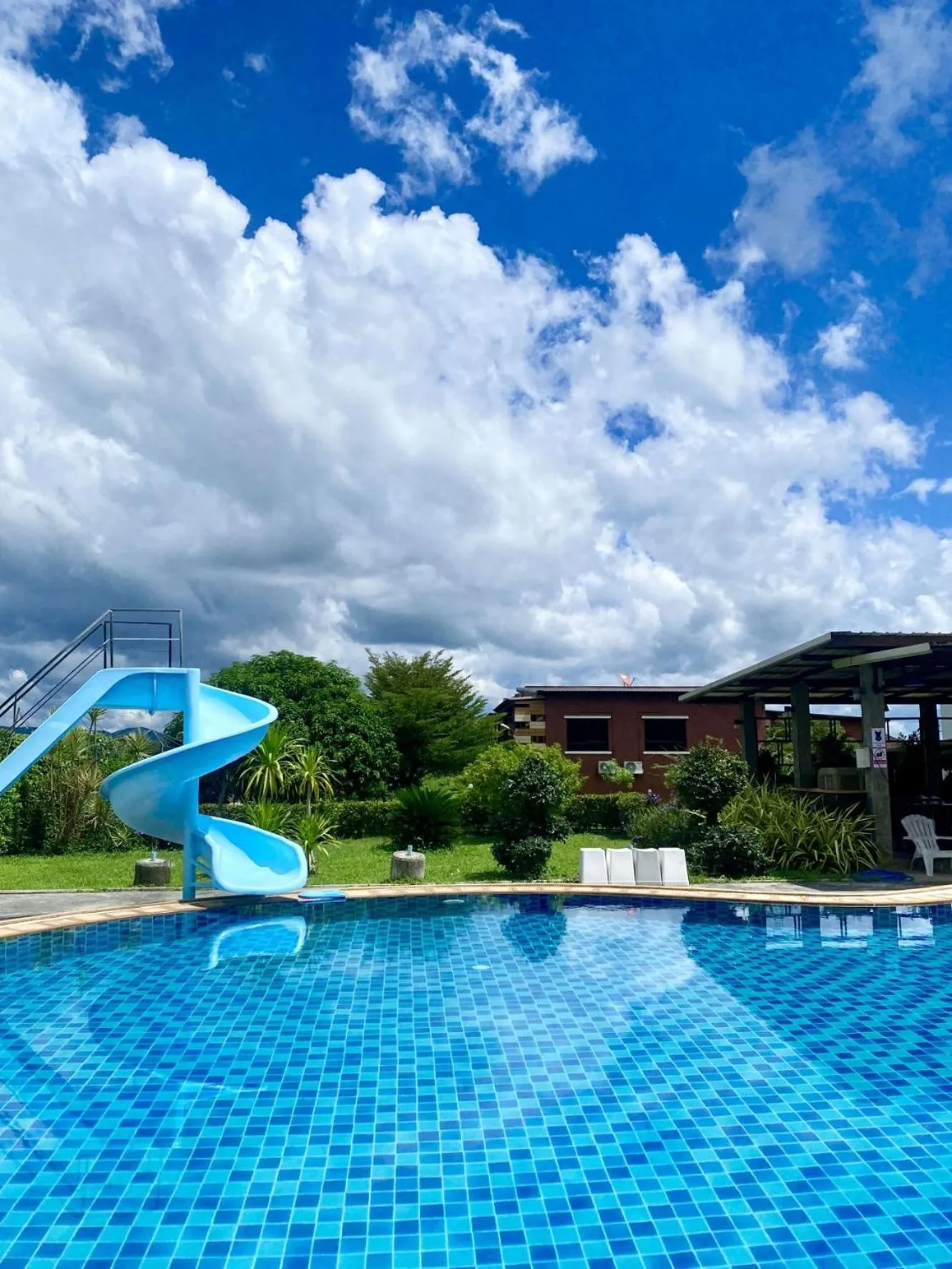 Pool view in Maerim Villa&Pool
