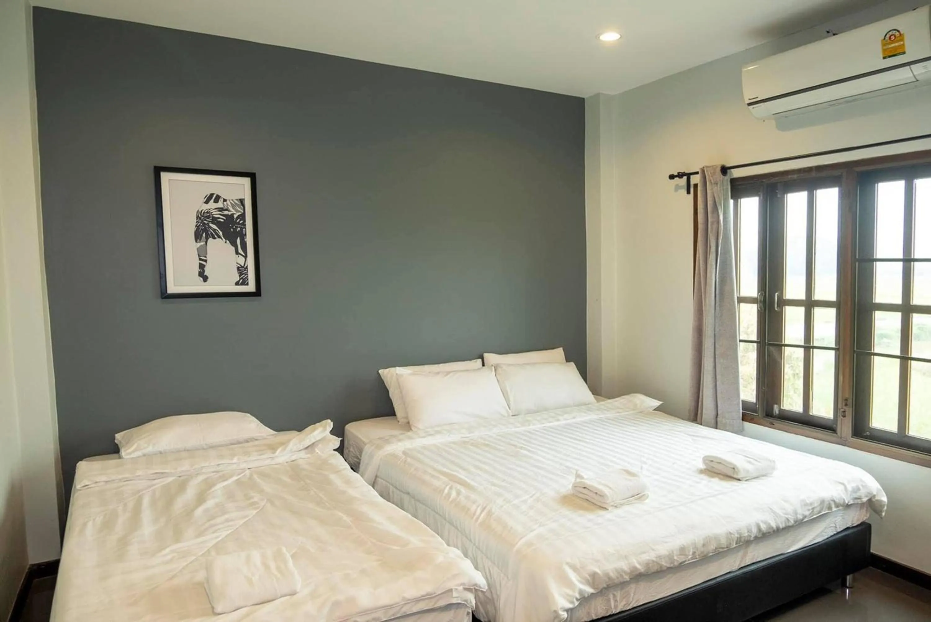 Bed in Maerim Villa&Pool