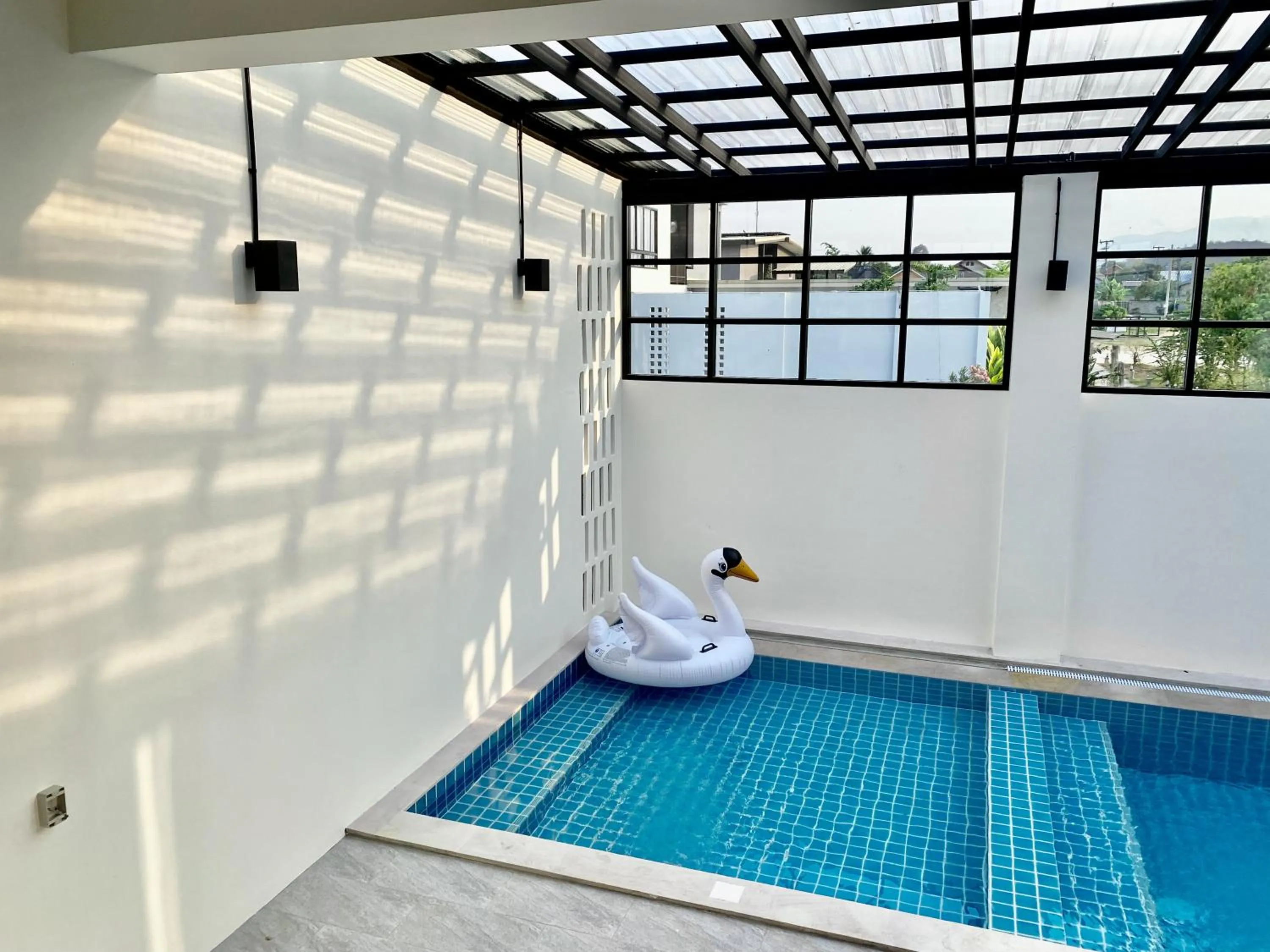 Swimming pool in Maerim Villa&Pool