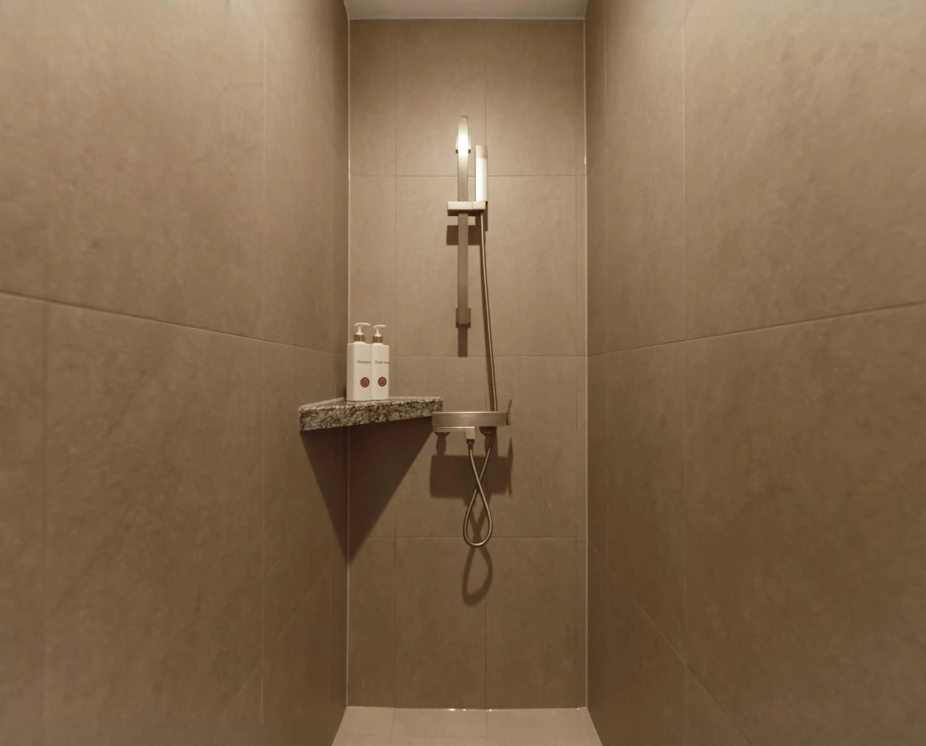 Shower in Capace Hotel Gangnam