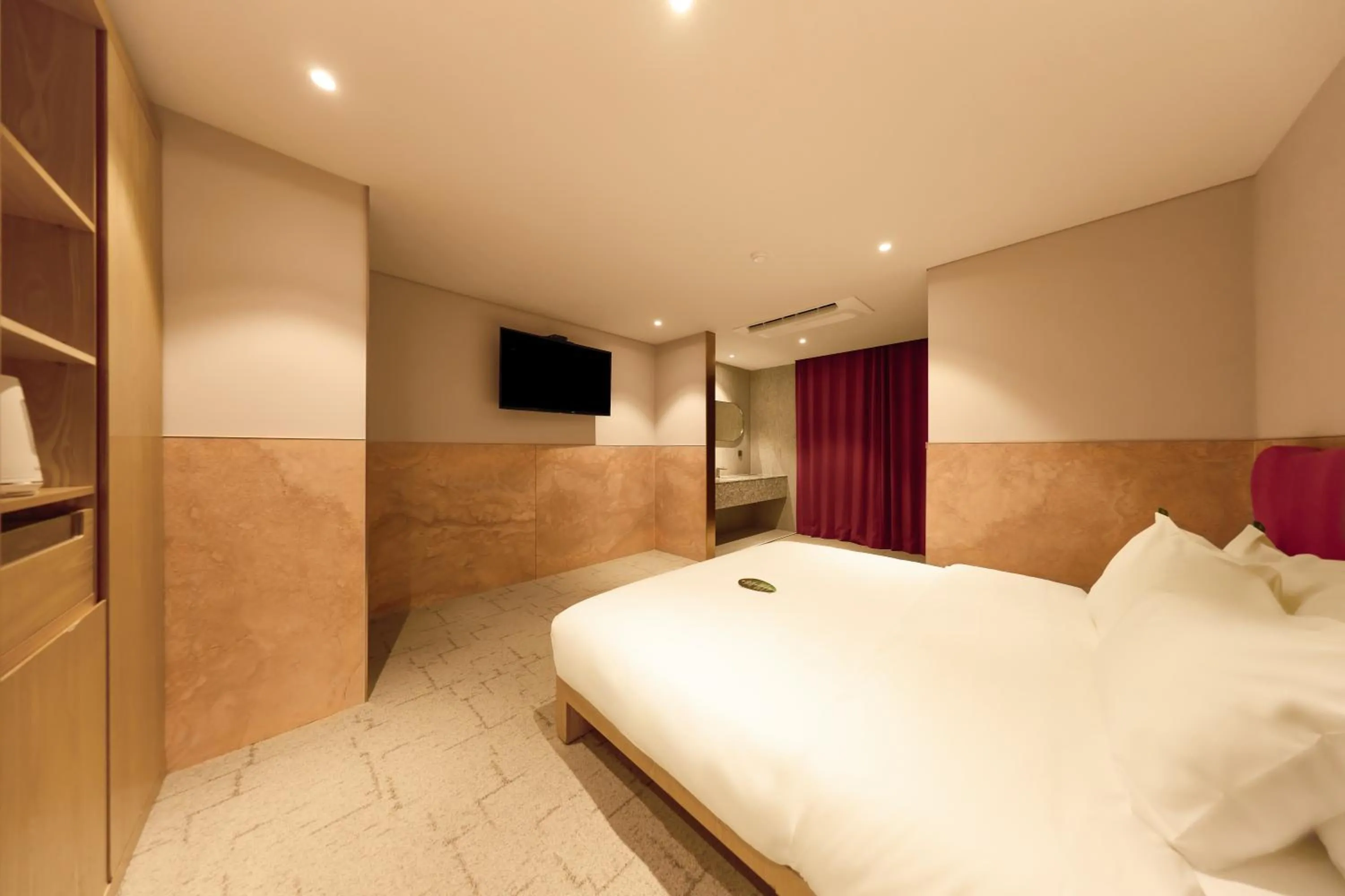 Bedroom, Bed in Capace Hotel Gangnam