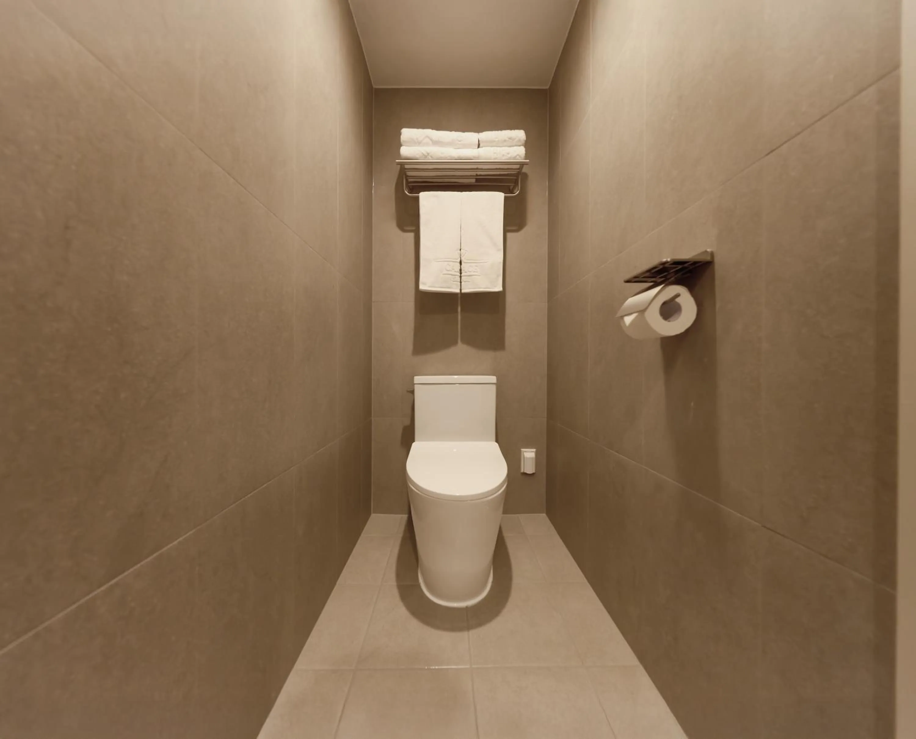 Toilet in Capace Hotel Gangnam