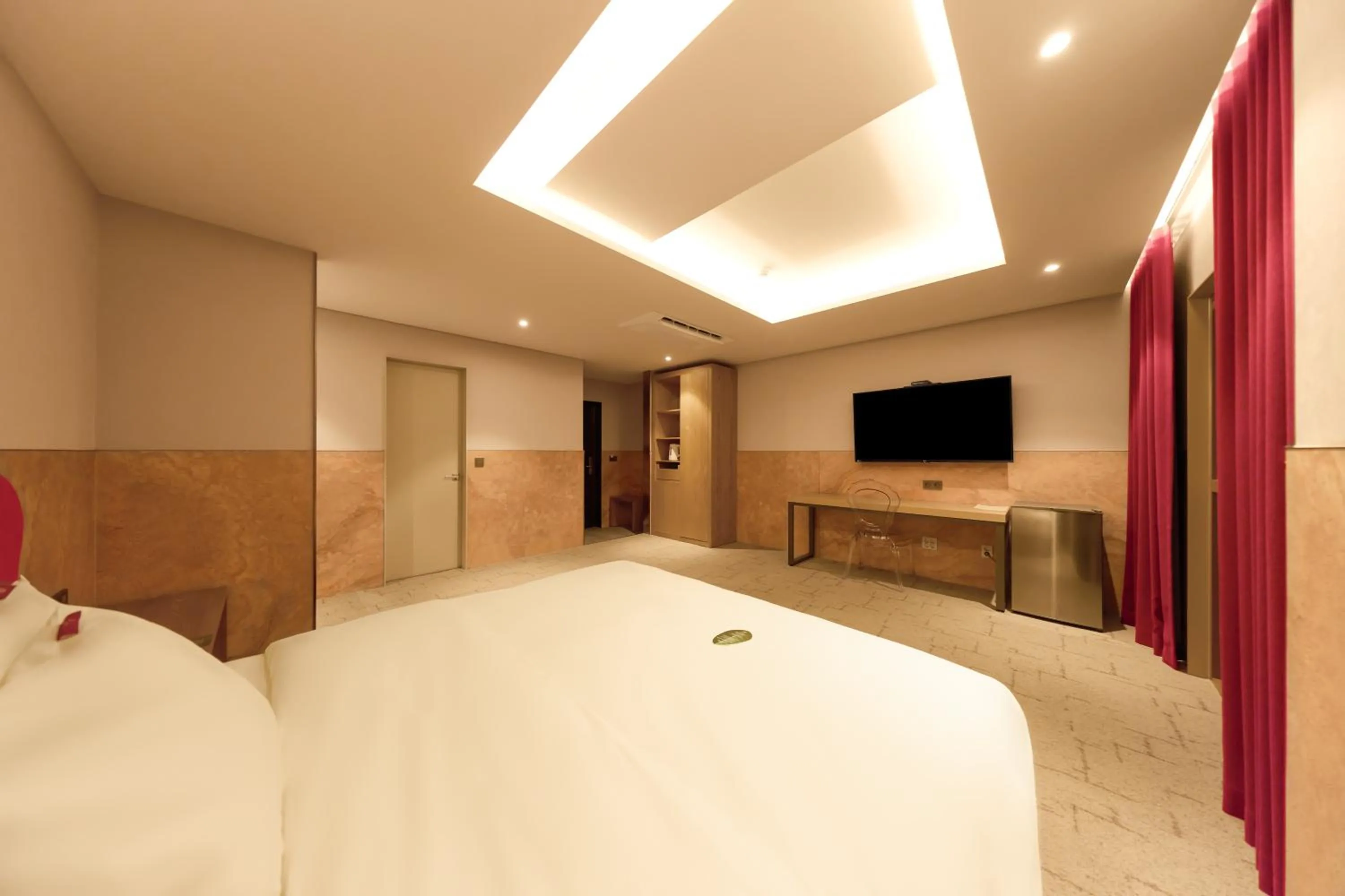 Bedroom, Bed in Capace Hotel Gangnam