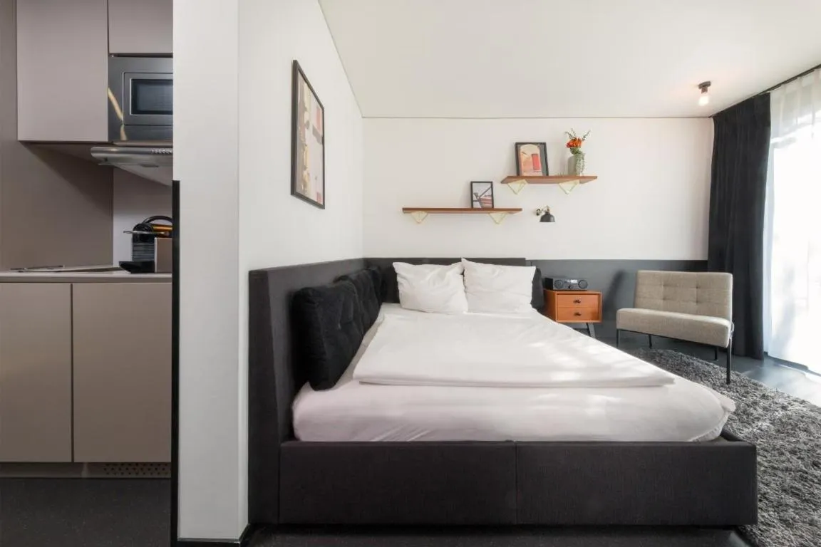 Photo of the whole room, Bed in Brera Serviced Apartments Munich Schwabing