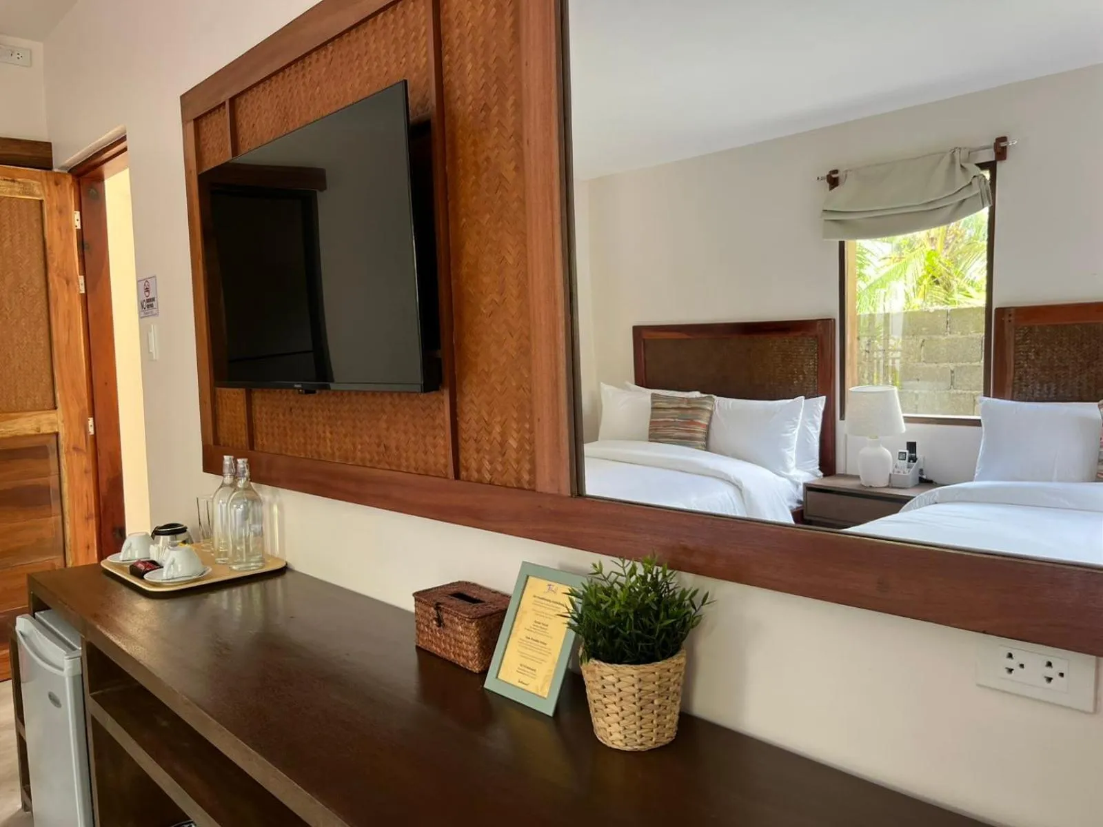 TV and multimedia, Bed in Ferra Resort Siargao