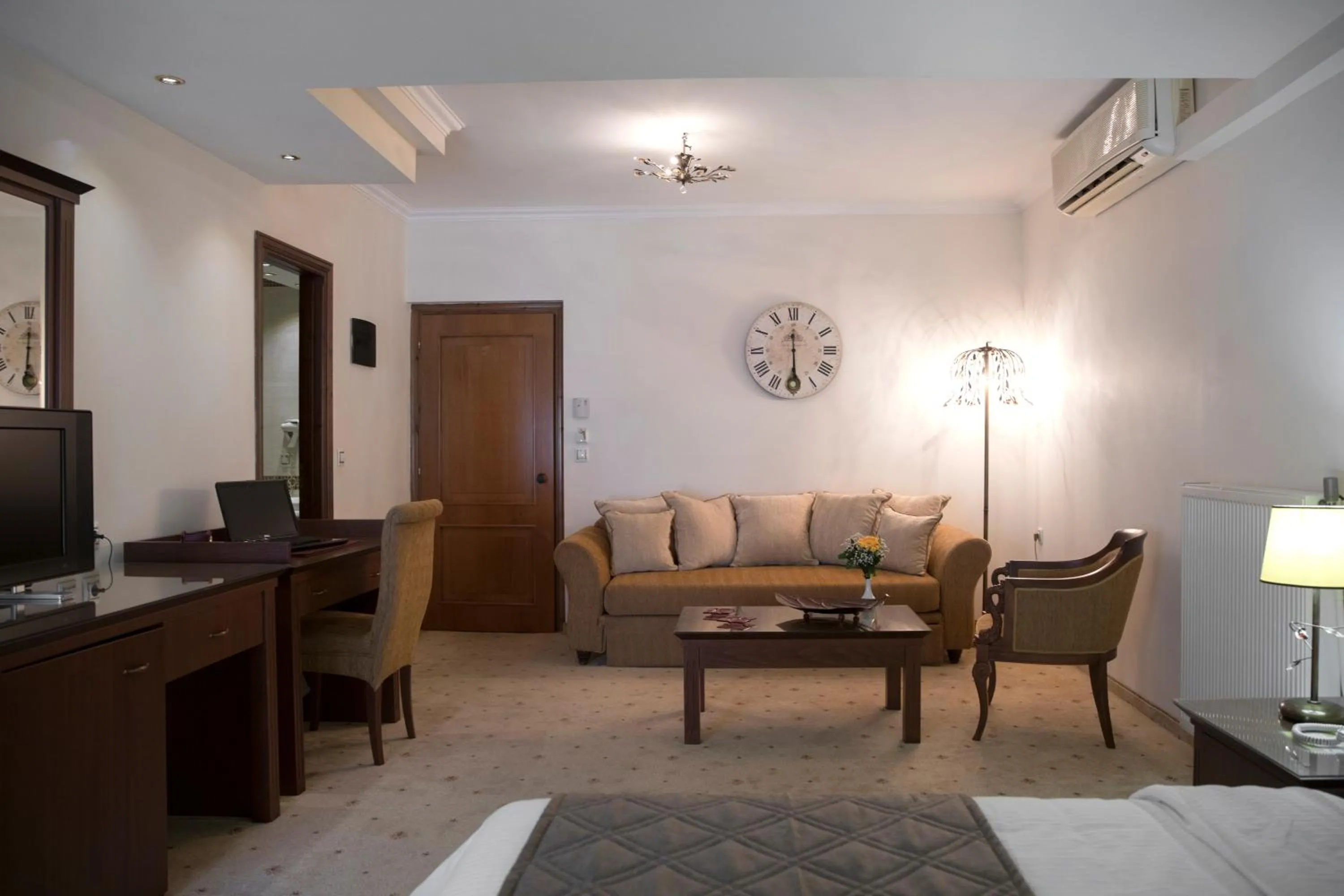 Living room in Filippos Hotel