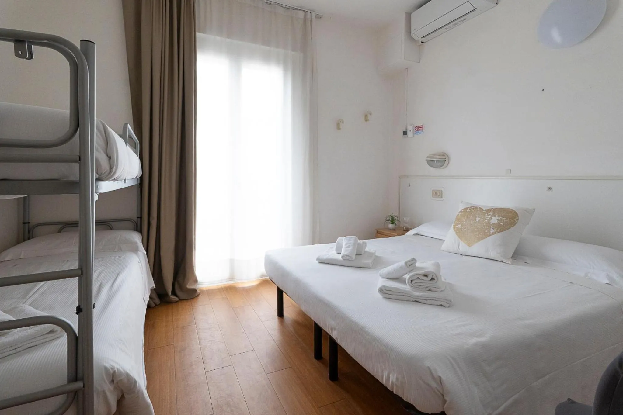 Bed in Hotel Le Vele