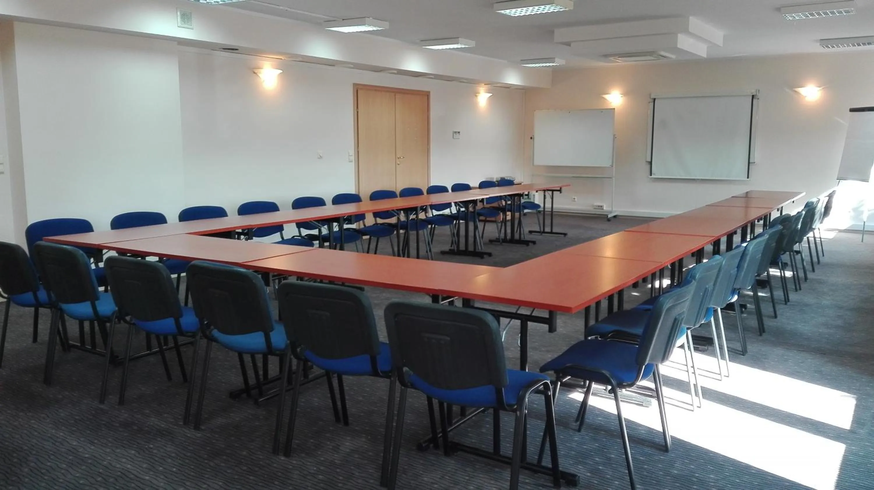 Business facilities in Villa Dominik