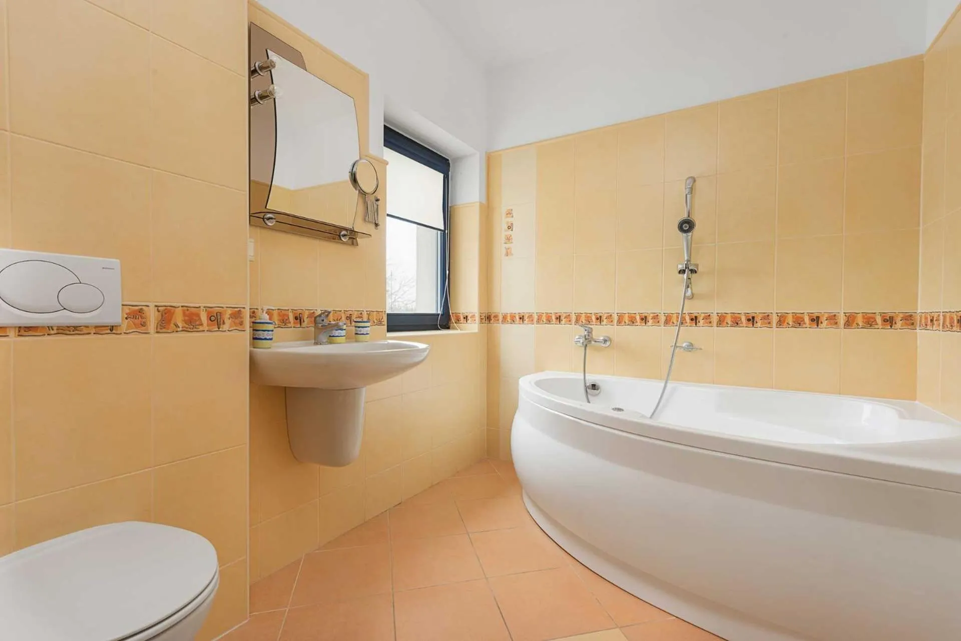 Hot Tub in Villa Dominik