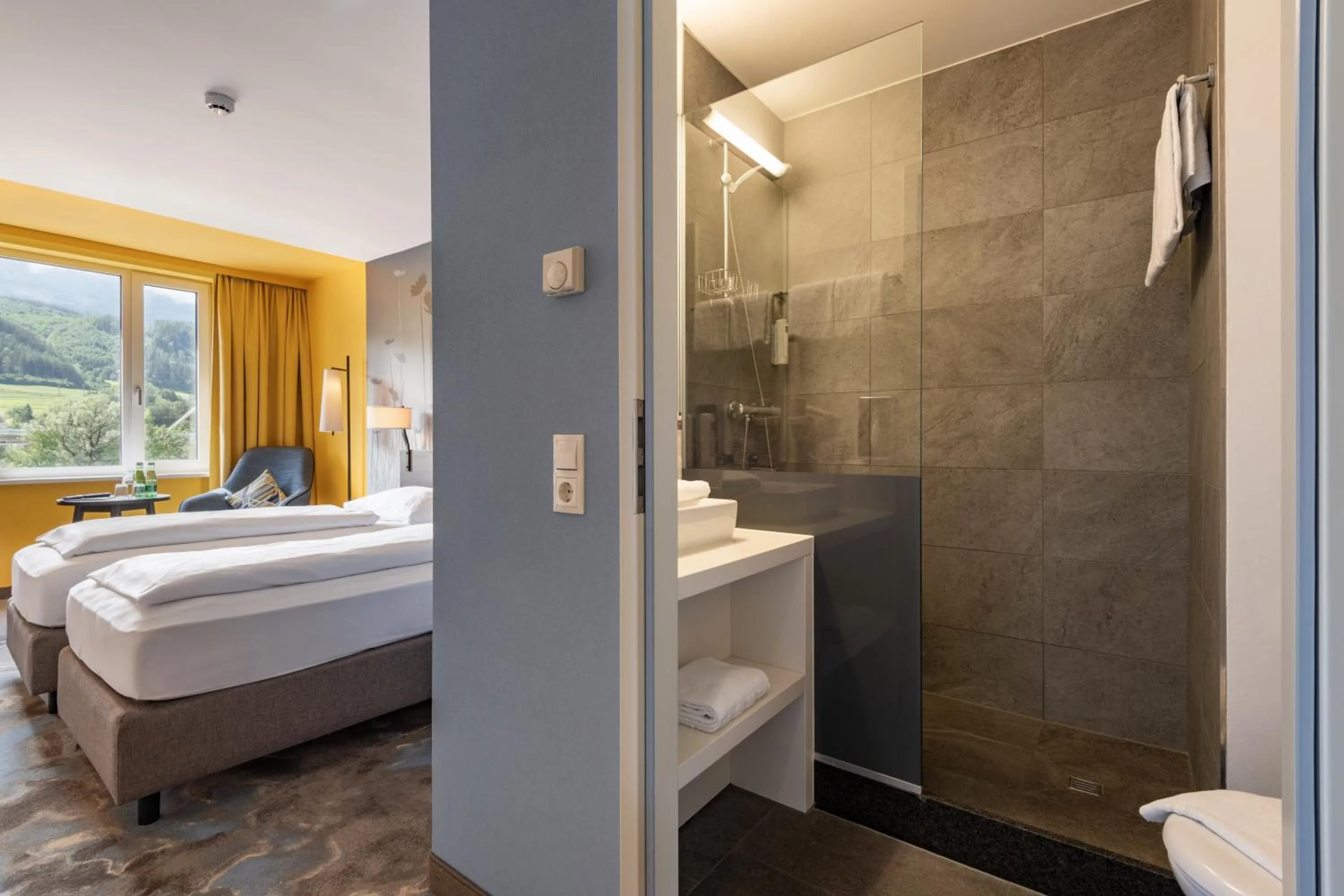 Photo of the whole room, Bed in Hwest Hotel