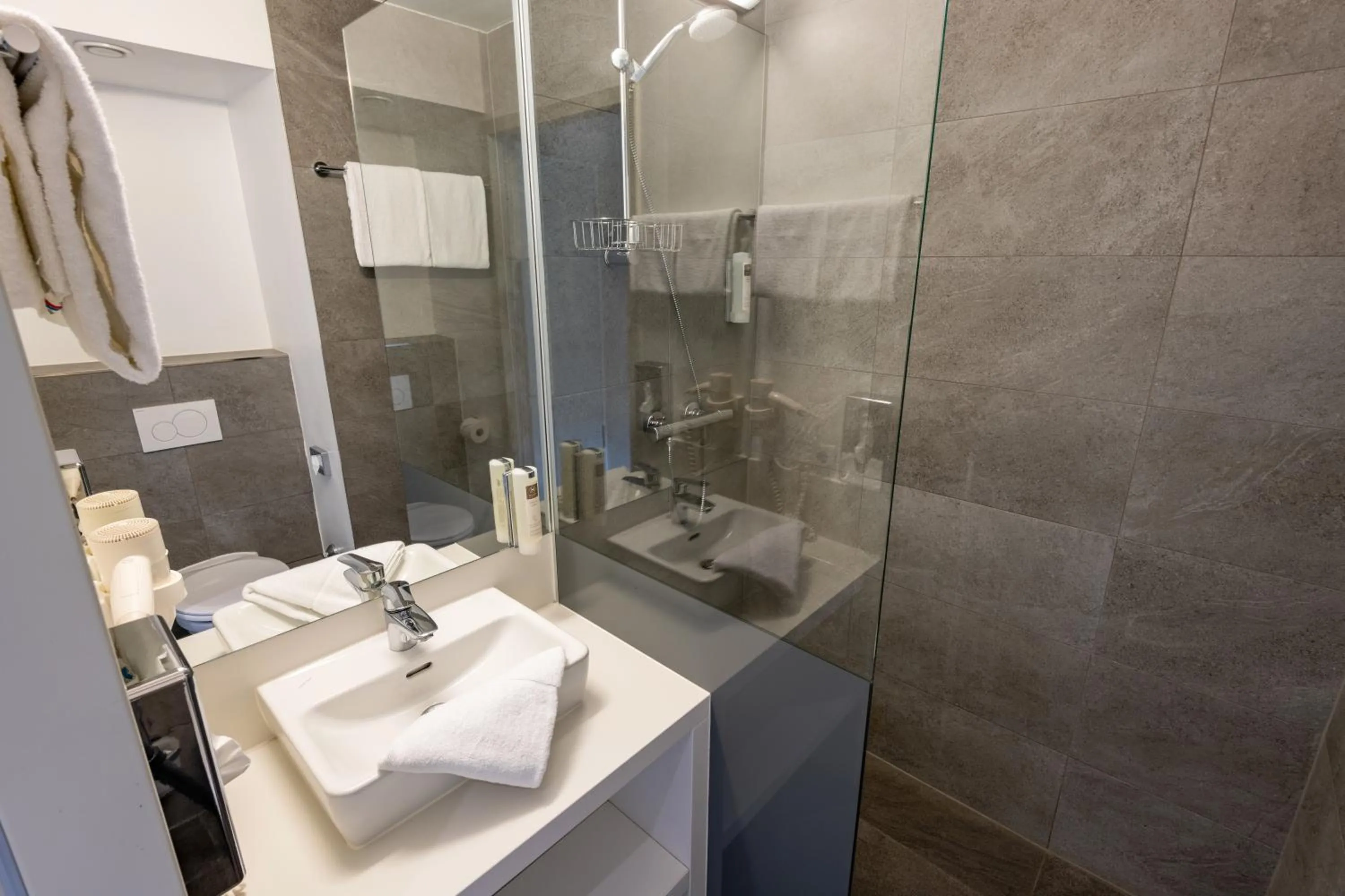 Bathroom in Hwest Hotel