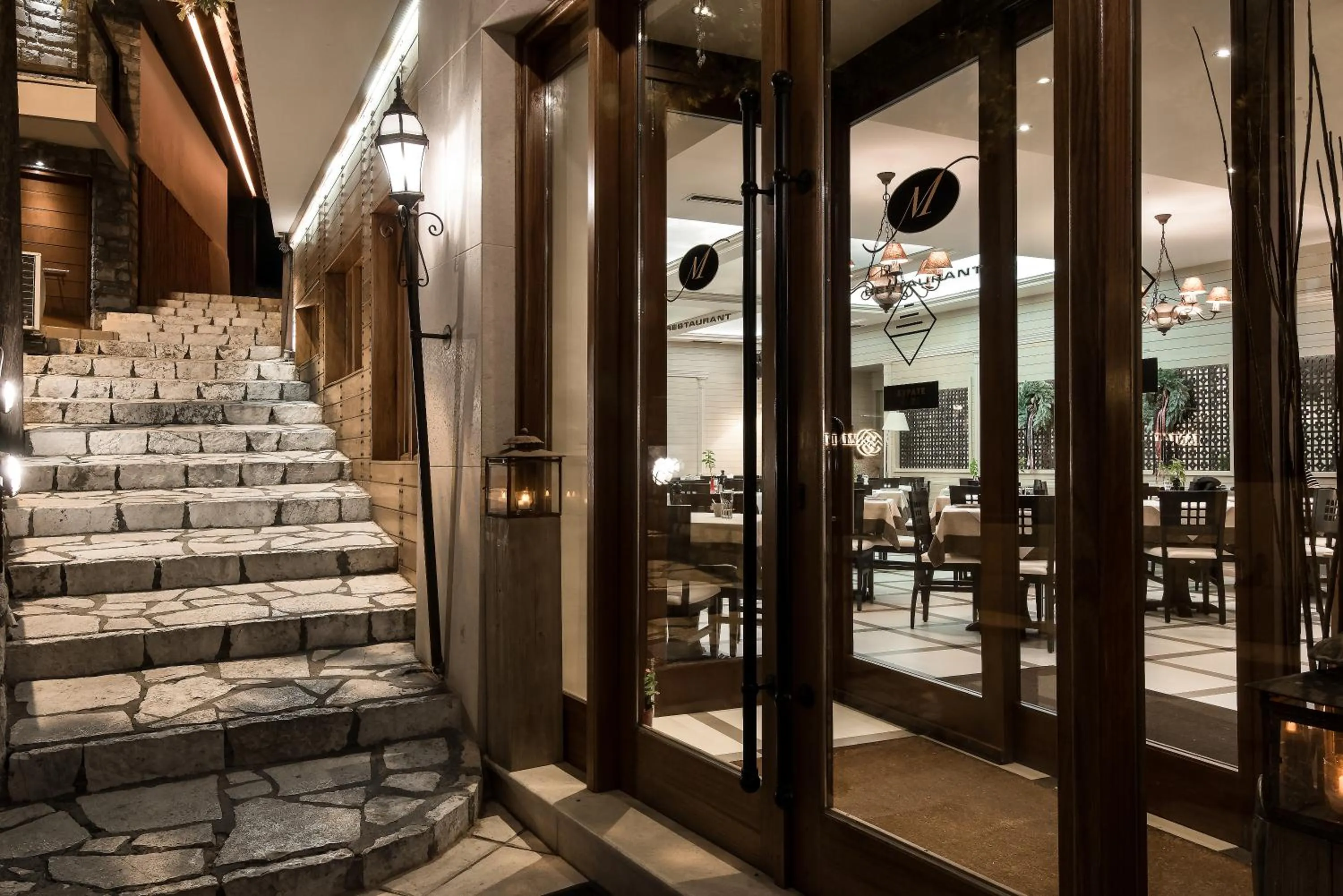 Facade/entrance in Kentrikon Hotel