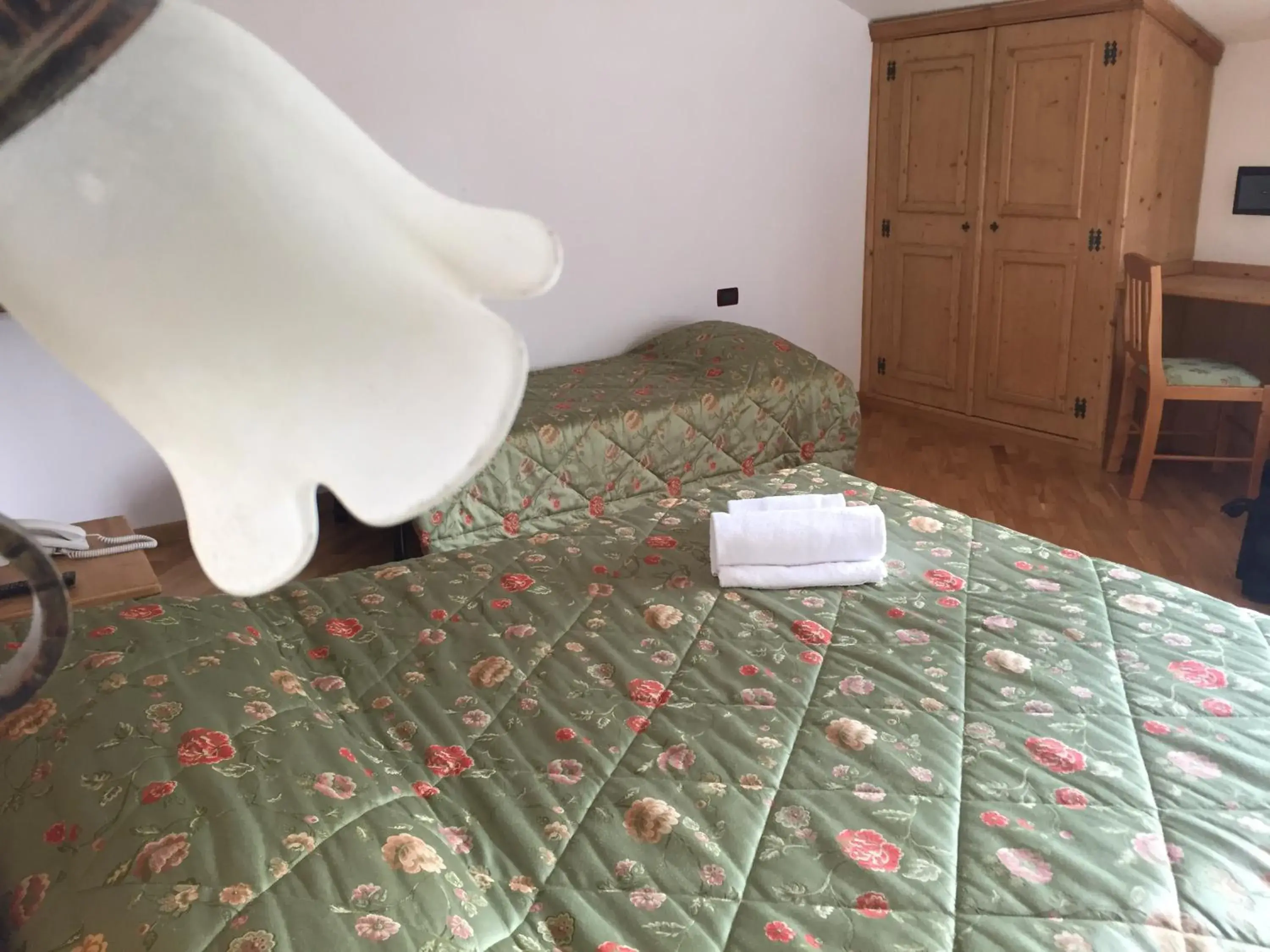 Triple Room with Balcony in Garni Il Muretto Triple Room with Balcony in Garni Il Muretto