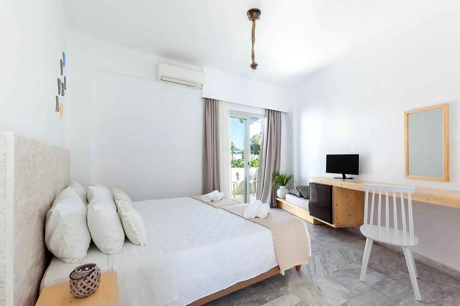 Memories Beach Hotel