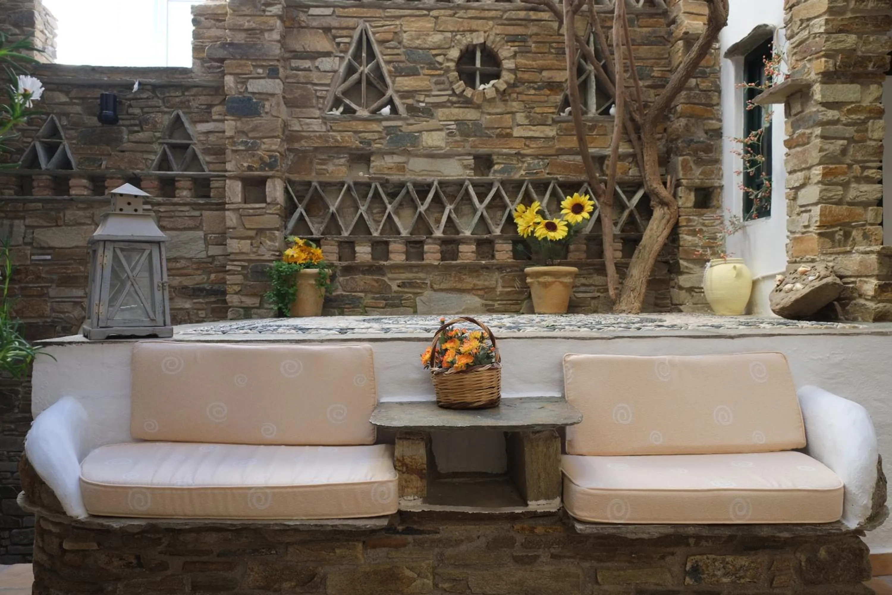 Decorative detail in Voreades