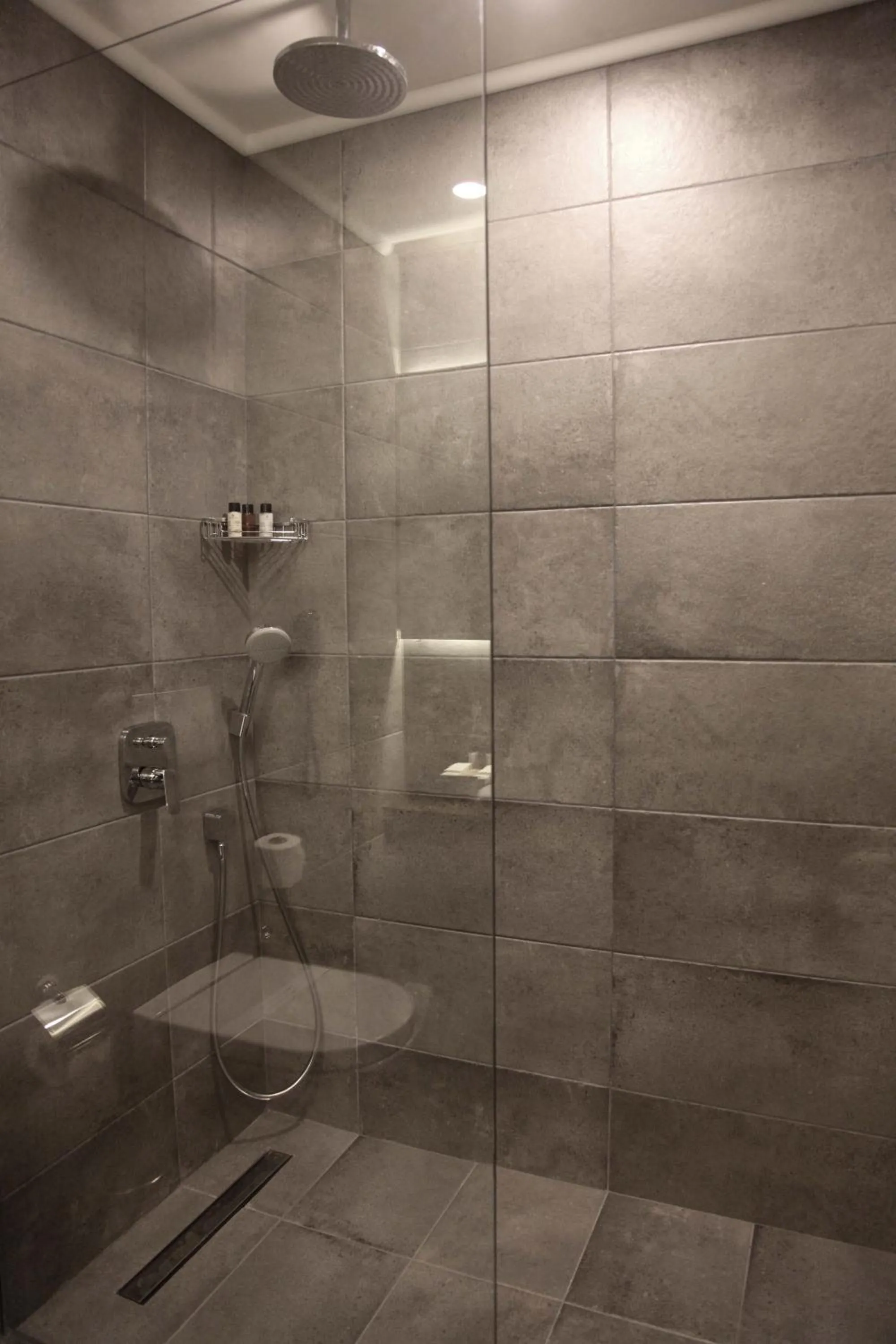 Shower in Casa Bianca Hotel