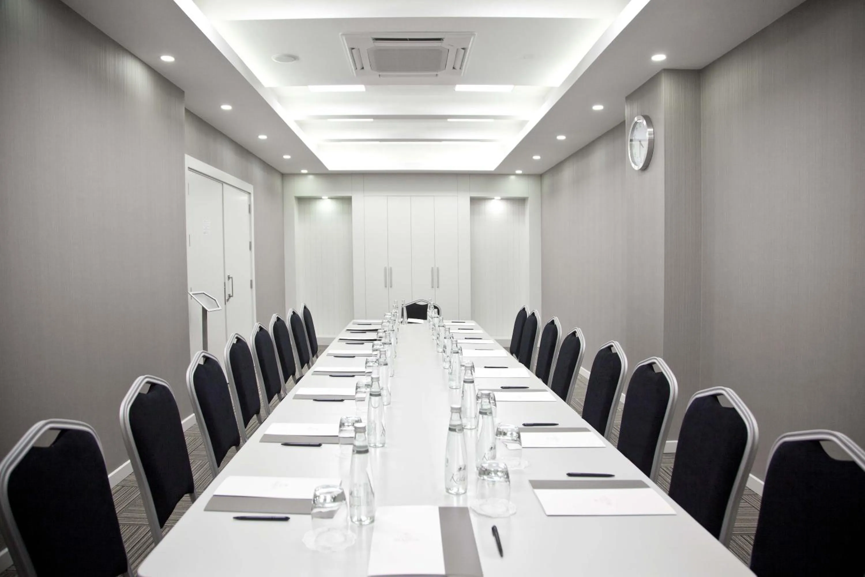 Meeting/conference room in Casa Bianca Hotel