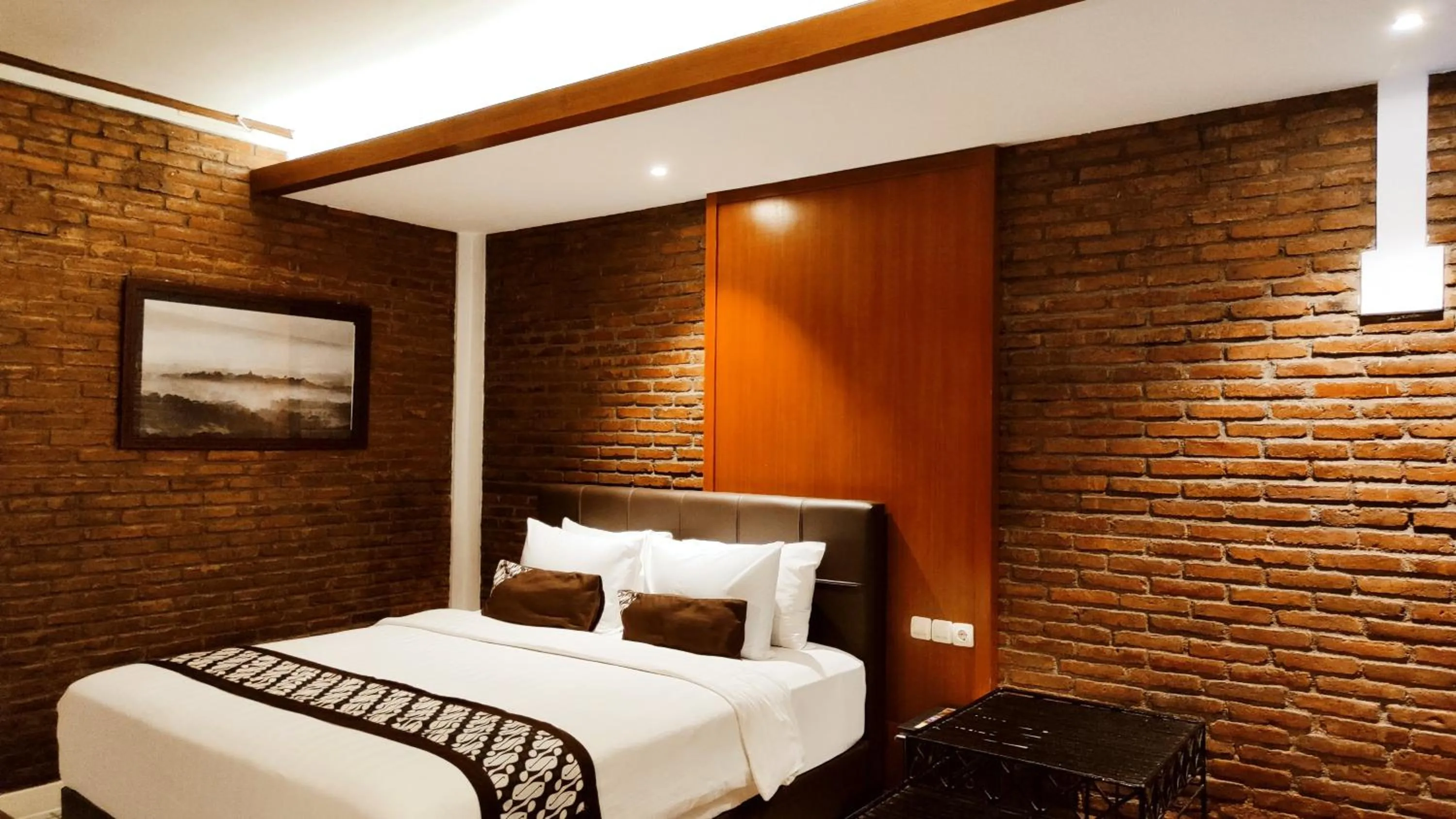 Bedroom, Bed in Paku Mas Hotel