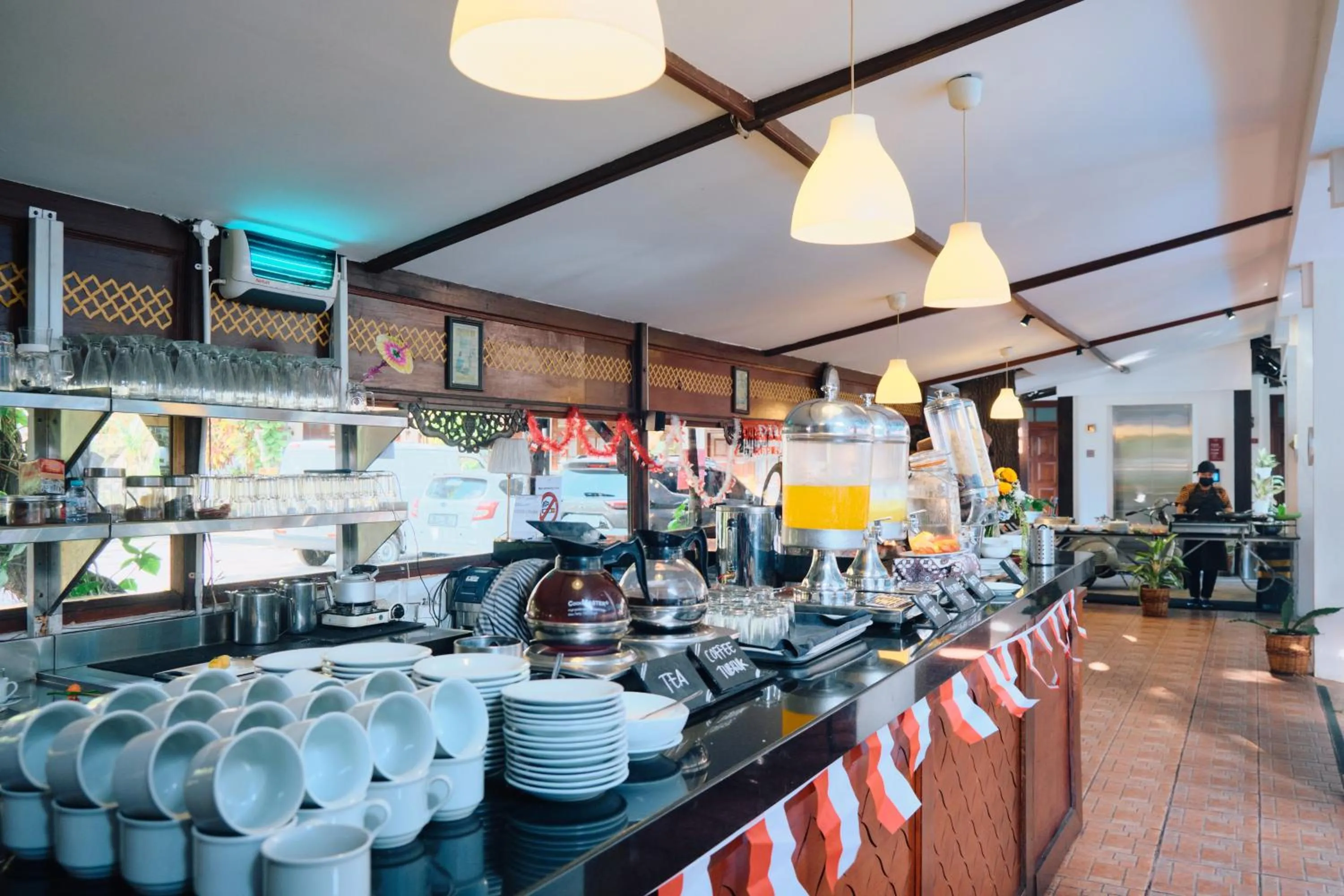 Restaurant/places to eat in Paku Mas Hotel