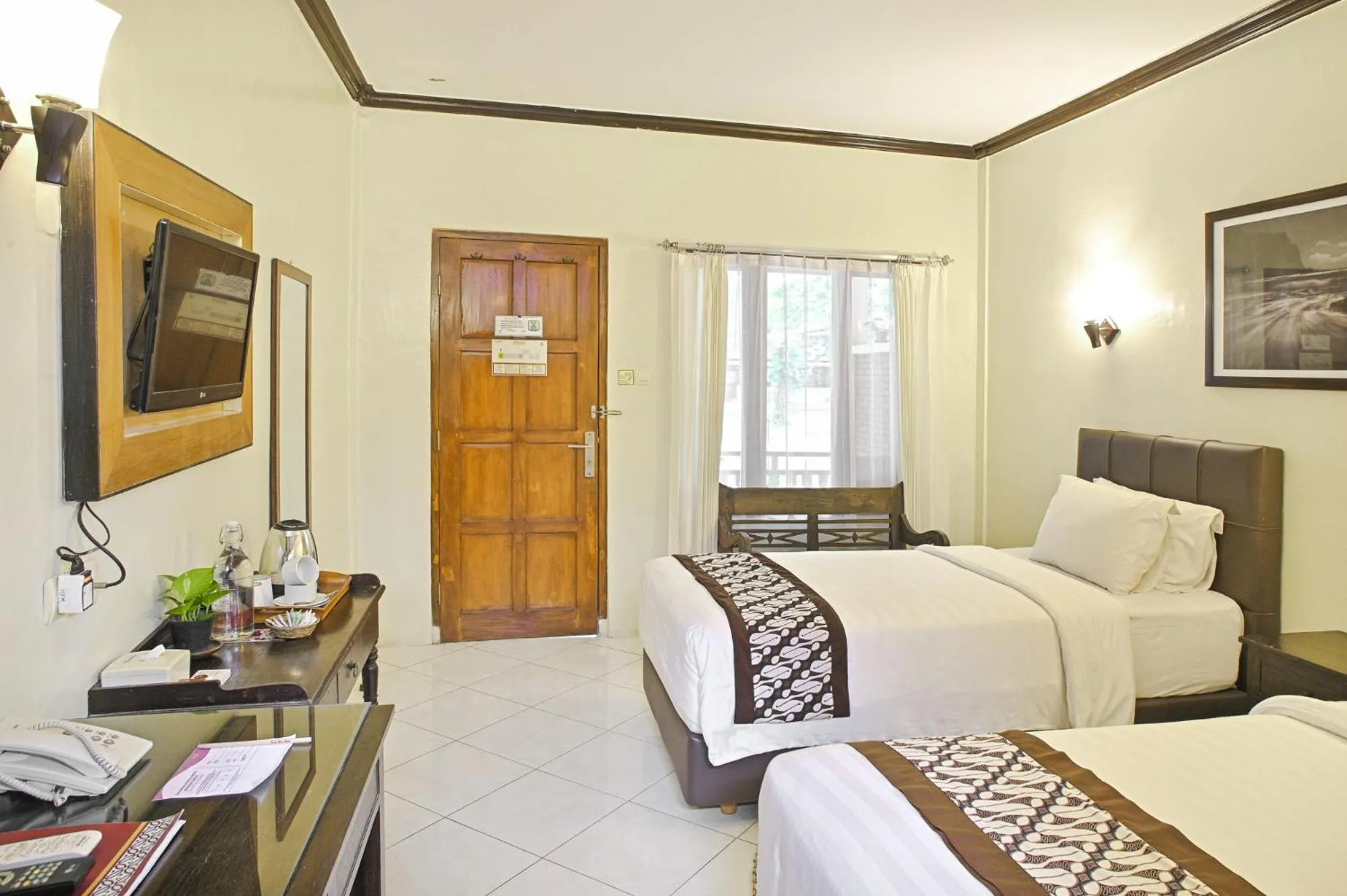 Bedroom, Bed in Paku Mas Hotel