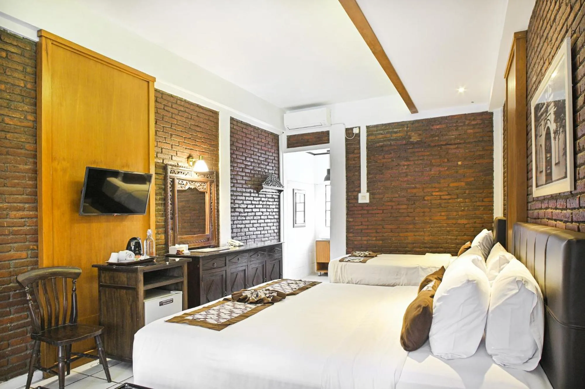 Bedroom, Bed in Paku Mas Hotel