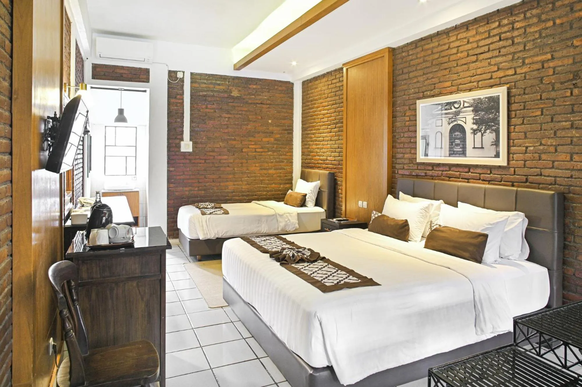 Bedroom, Bed in Paku Mas Hotel