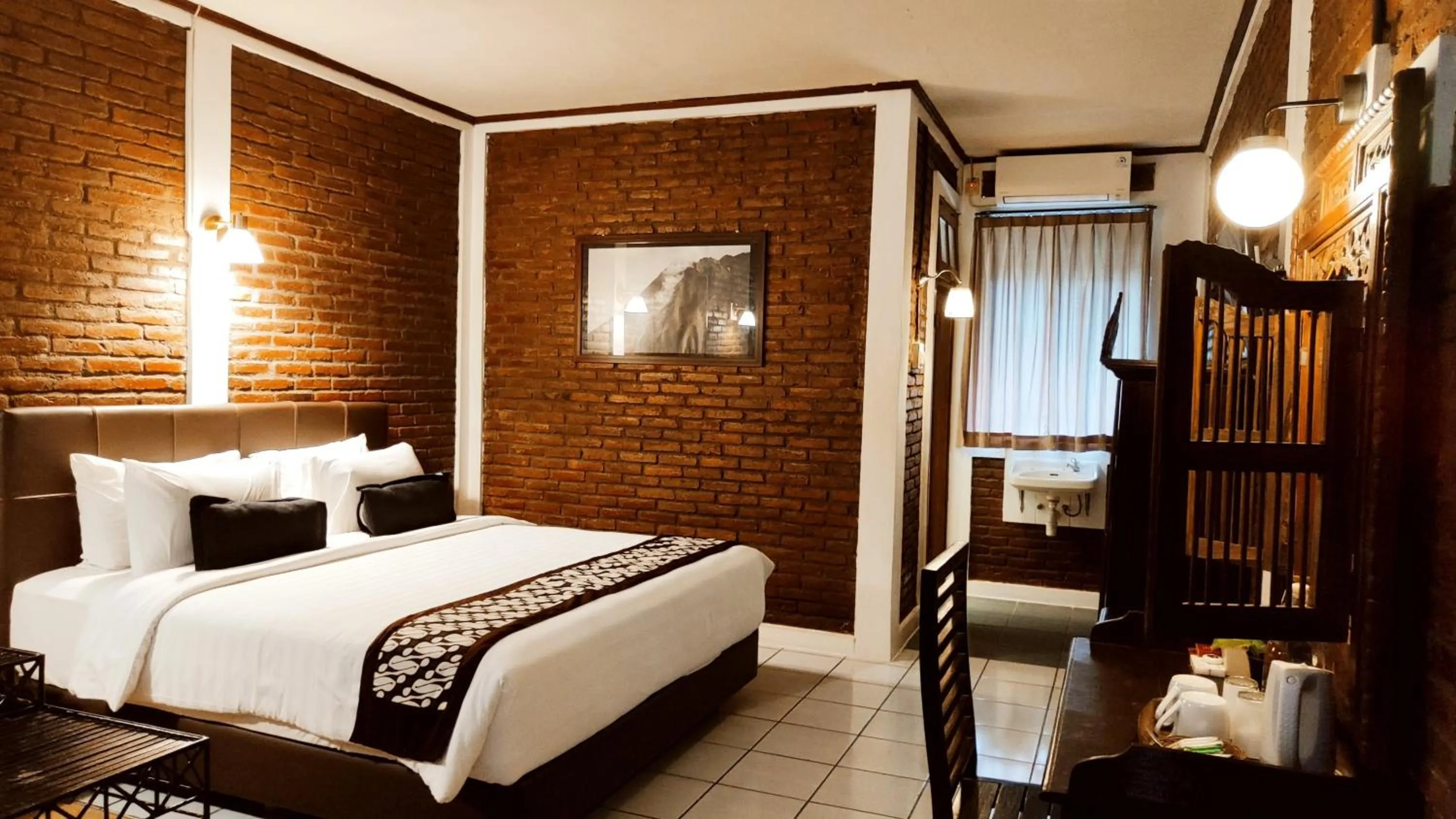 Bedroom, Bed in Paku Mas Hotel