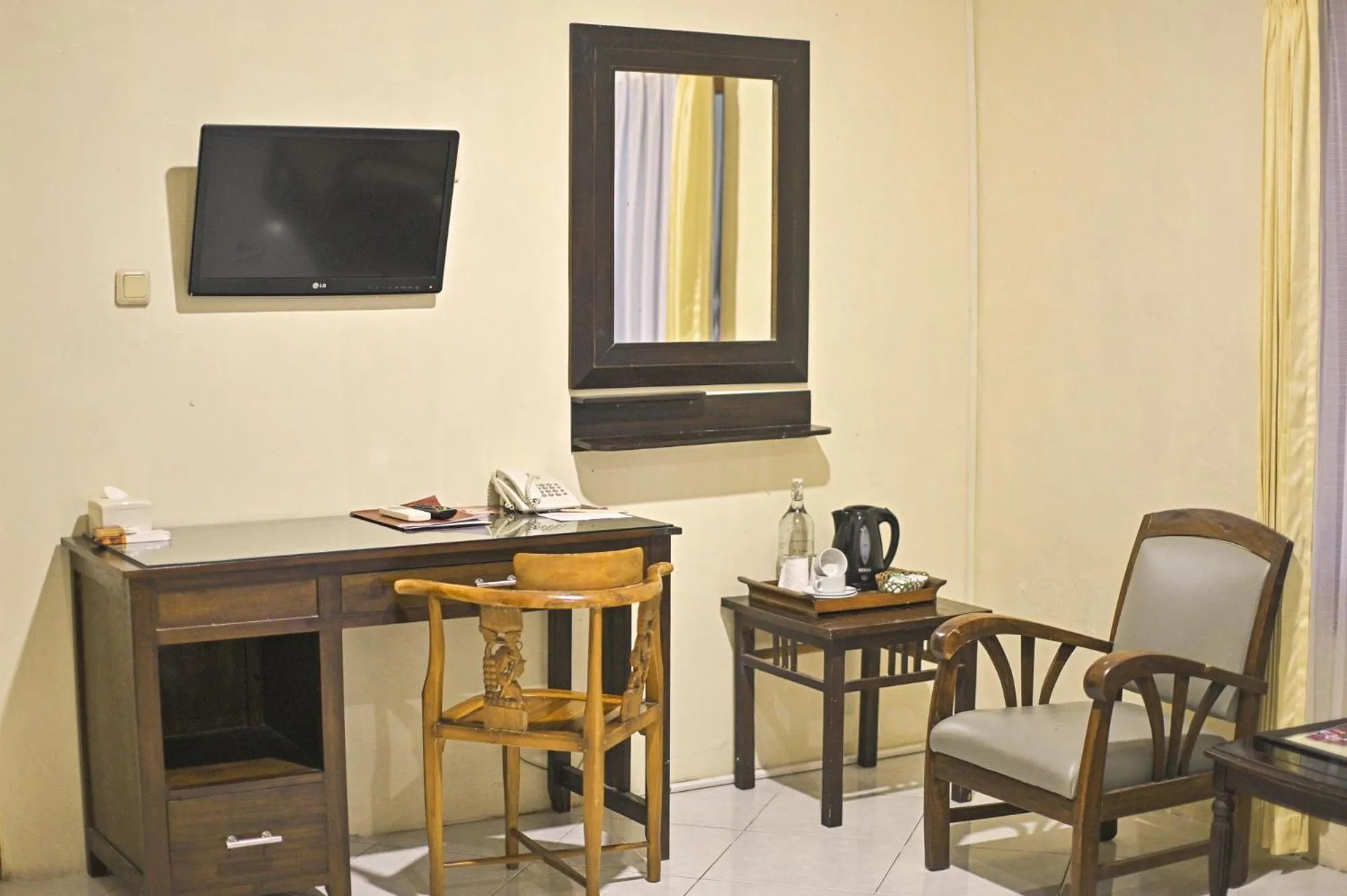 Bedroom in Paku Mas Hotel