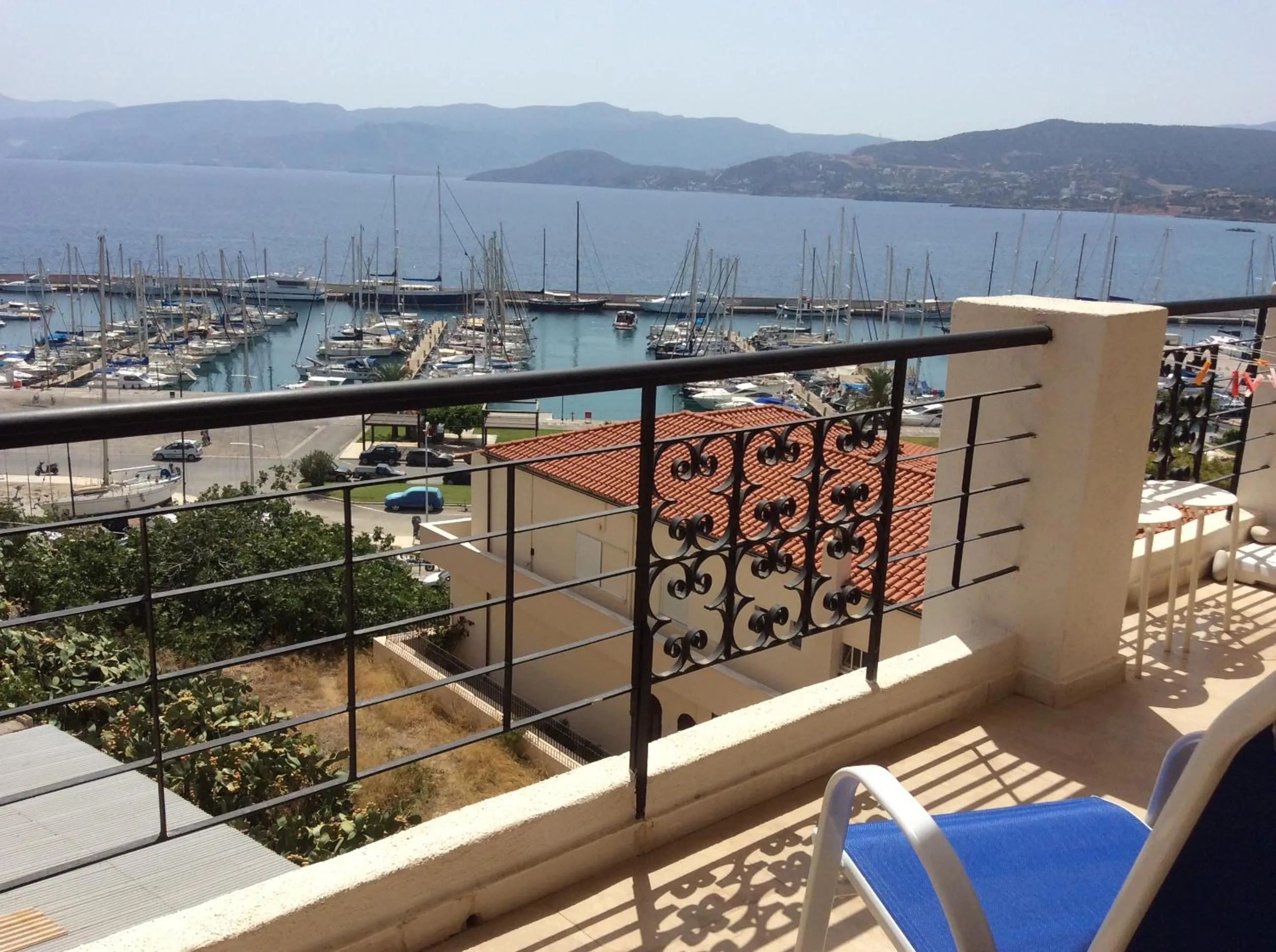 Day in Mantraki Hotel Apartments